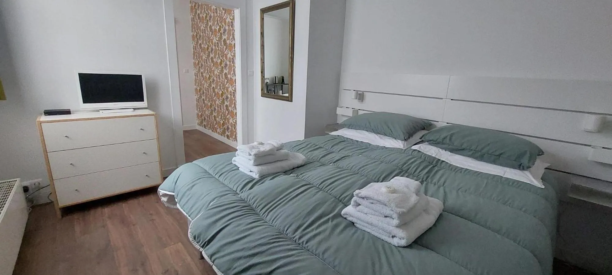 Bedroom, Bed in Bickersbed