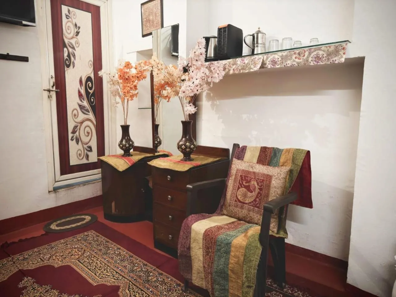 Seating area in Narayana's Haveli