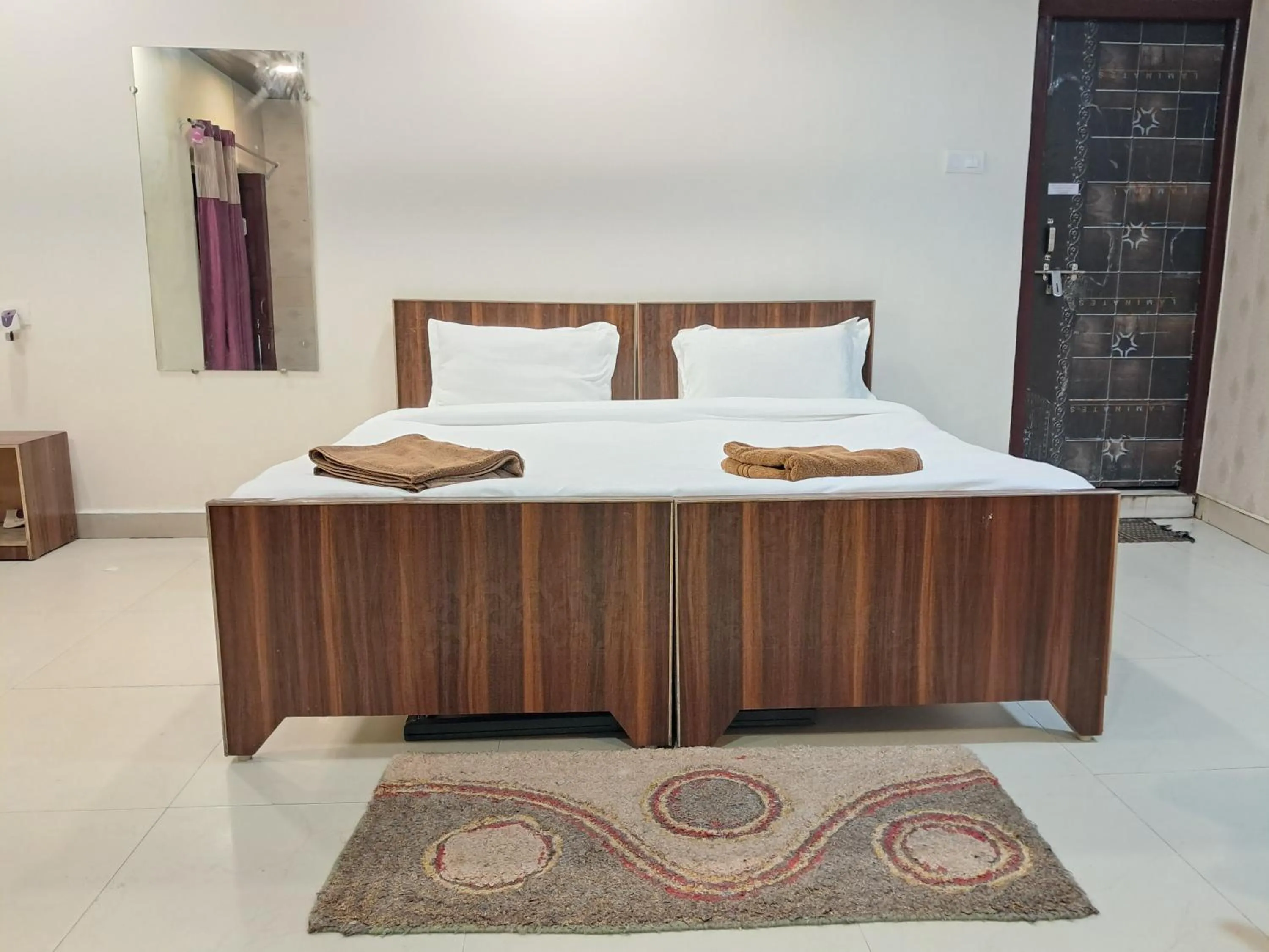 Photo of the whole room, Bed in LD Guest House, Ayodhya