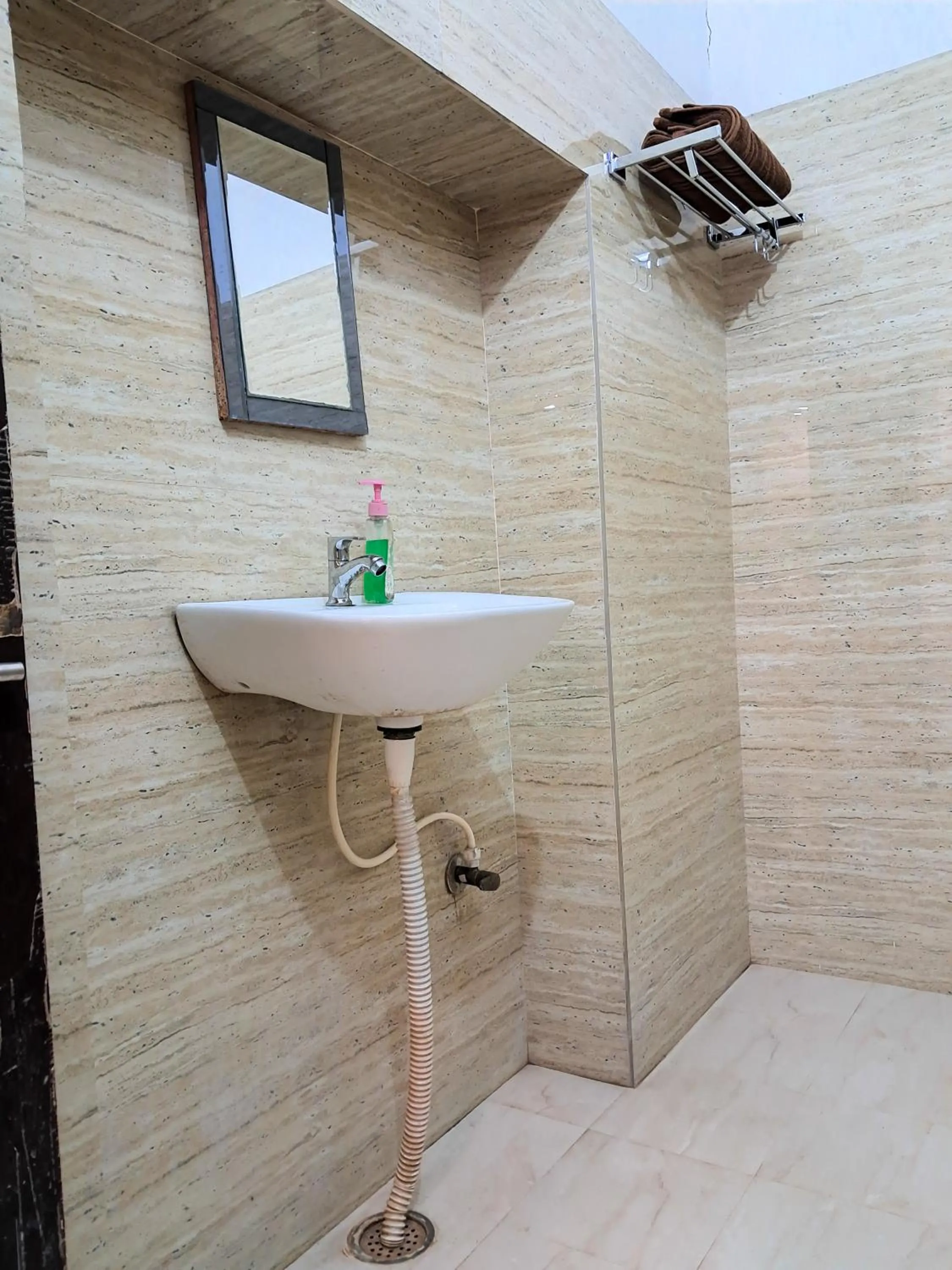 Bathroom in LD Guest House, Ayodhya