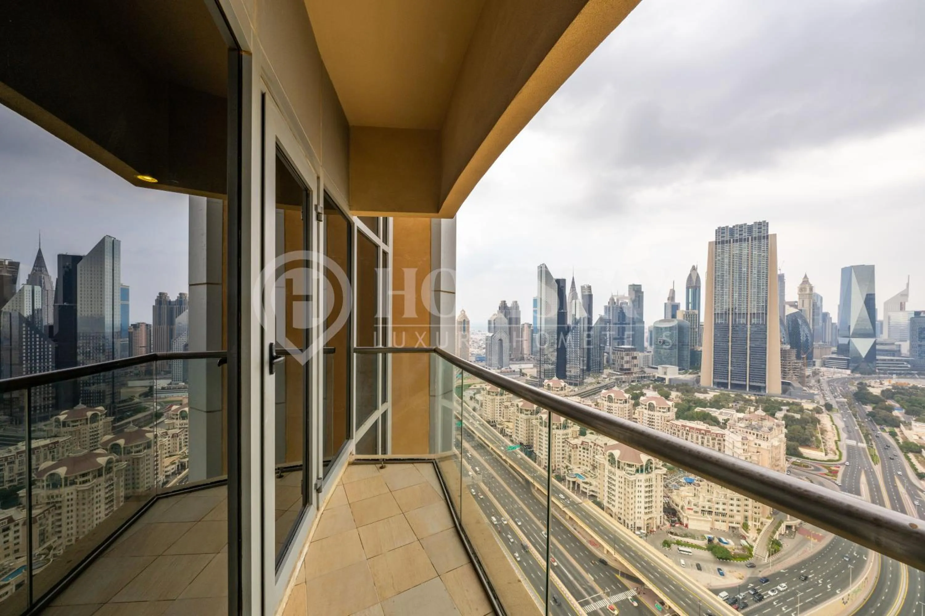 Day in Holistay Luxury Homes - Burj khalifa view - Direct Access Dubai Mall