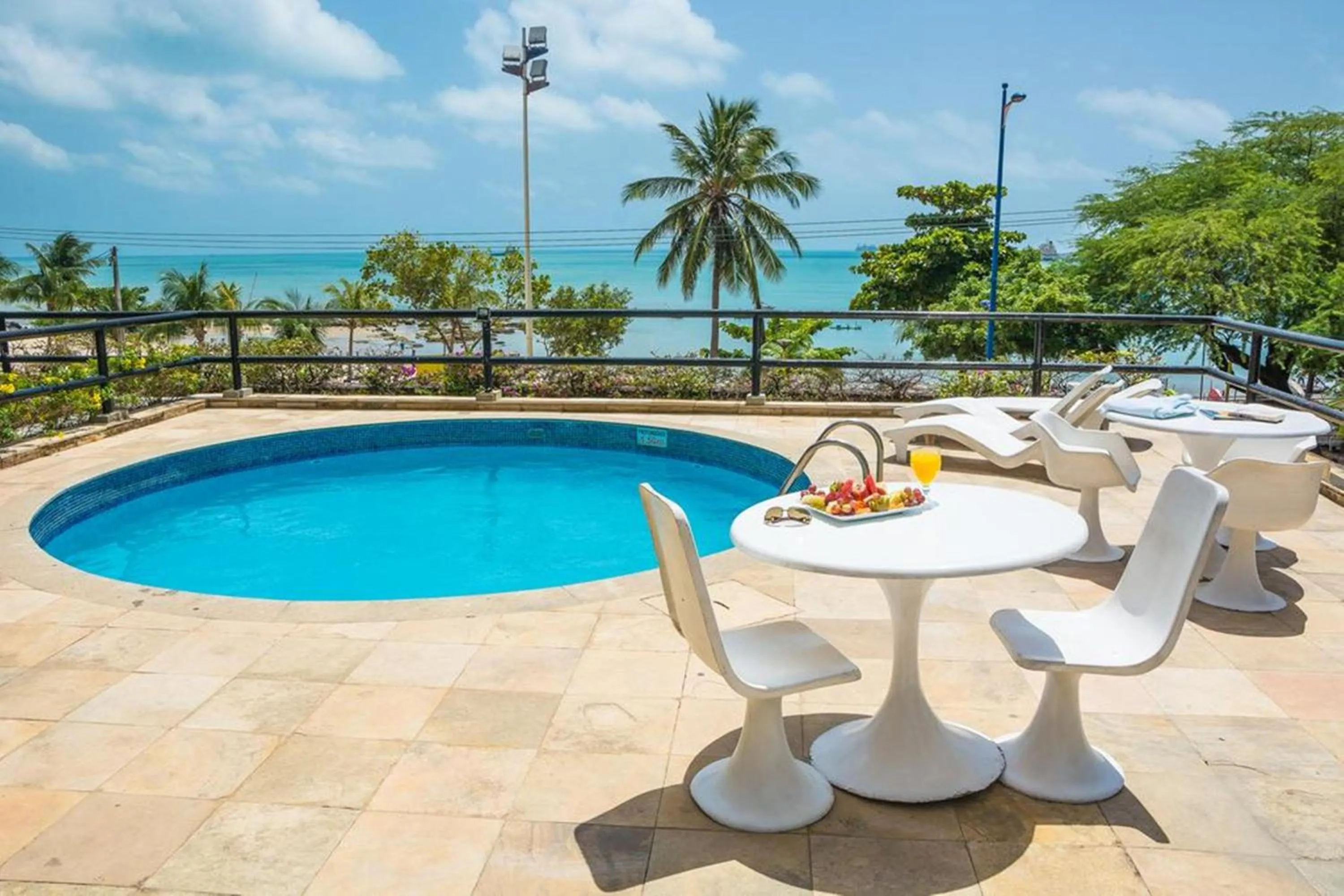 Swimming pool in Flat Golden Fortaleza