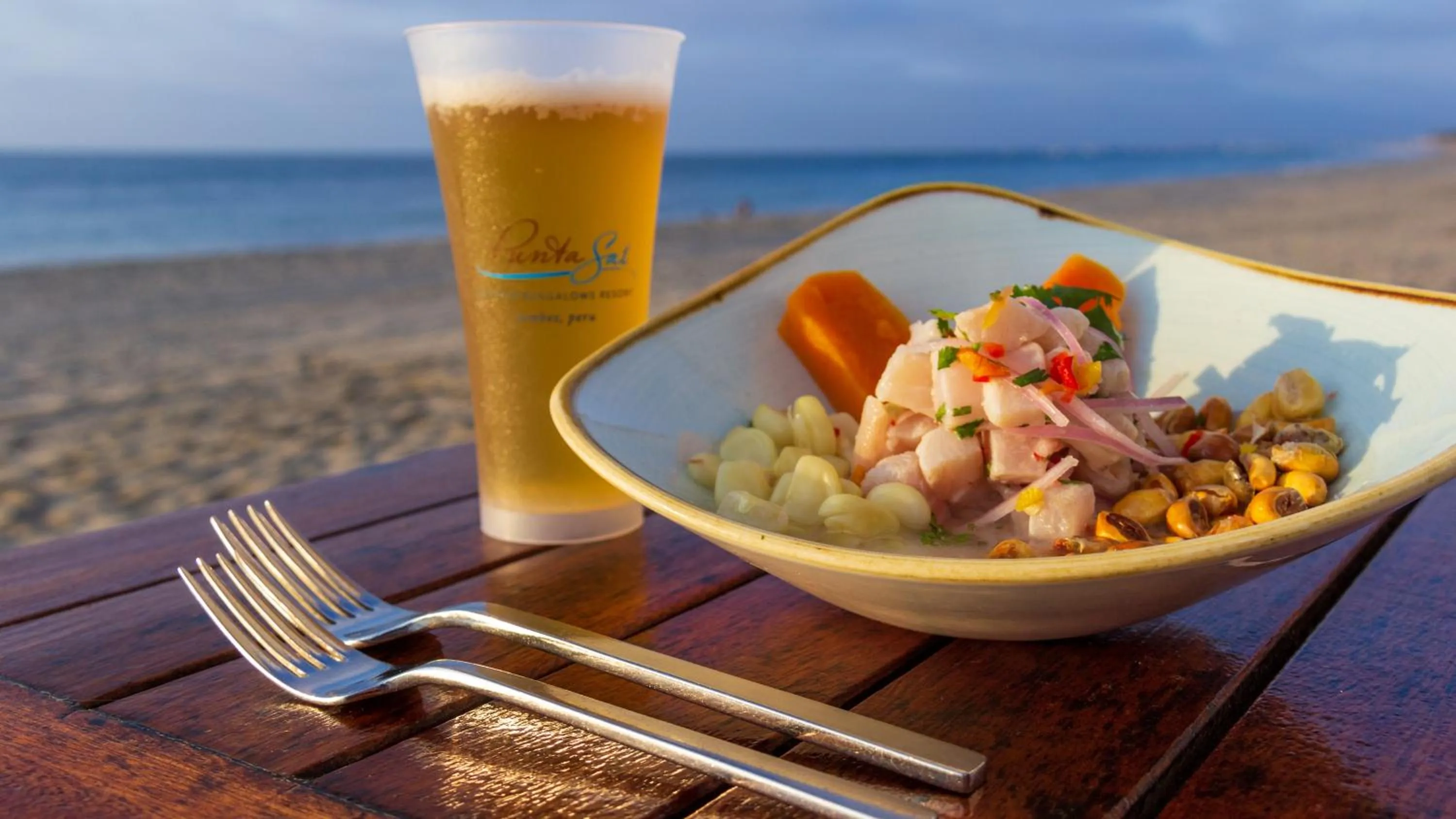 Food in Punta Sal Suites & Bungalows Resort