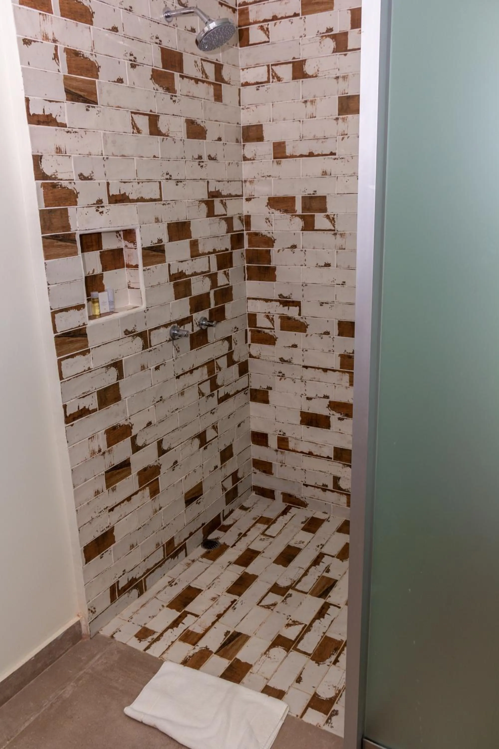 Bathroom in Punta Sal Suites & Bungalows Resort