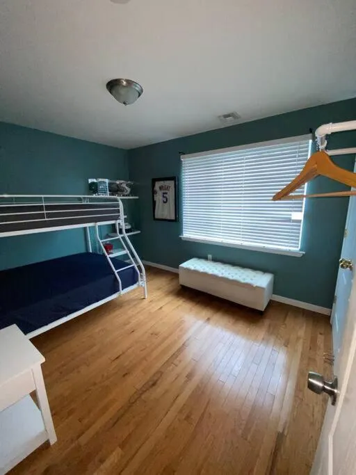 Casa Rosado @ NYC Home Pool Firepit Parking Ferry