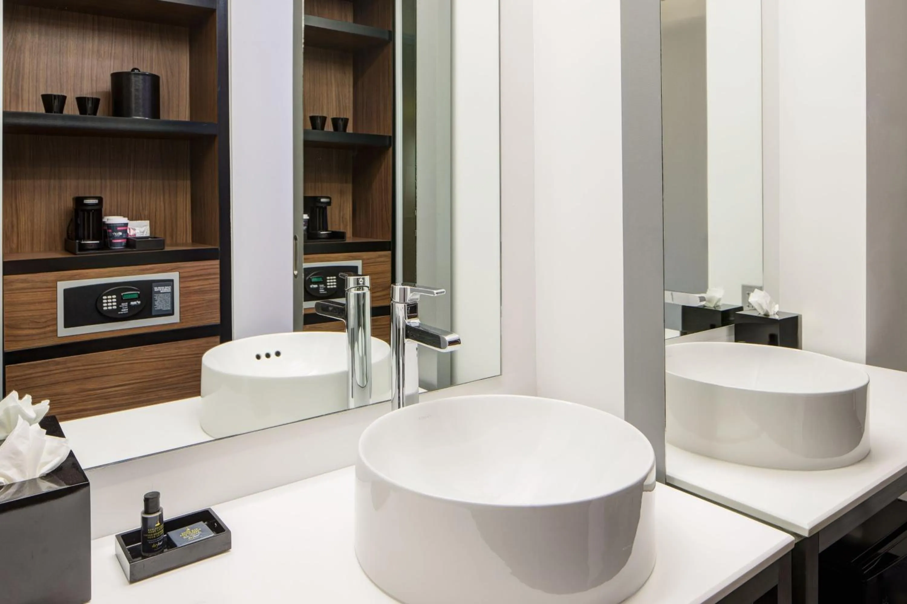 Bathroom in Aloft Denver Downtown