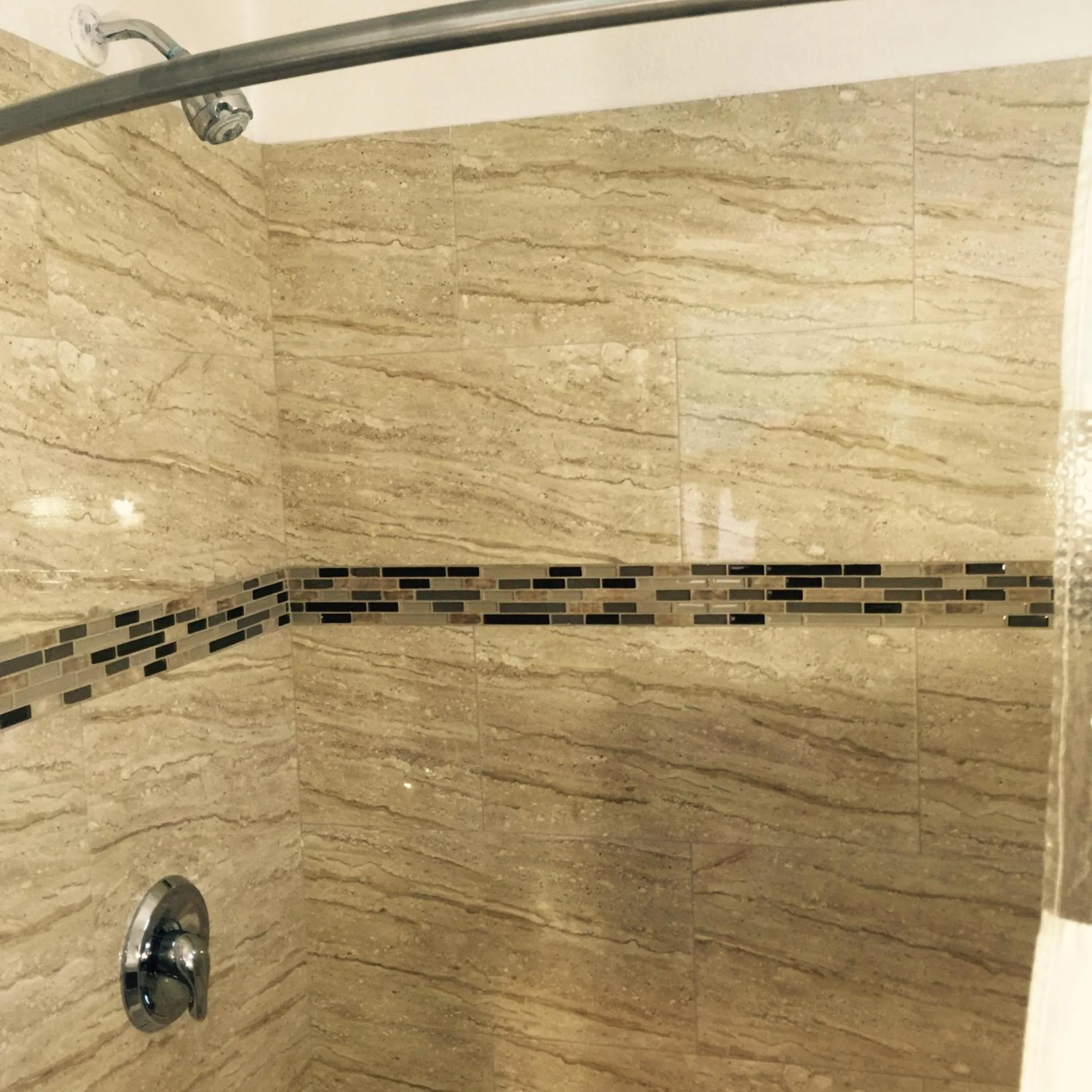 Shower in Crenshaw Inn Motel