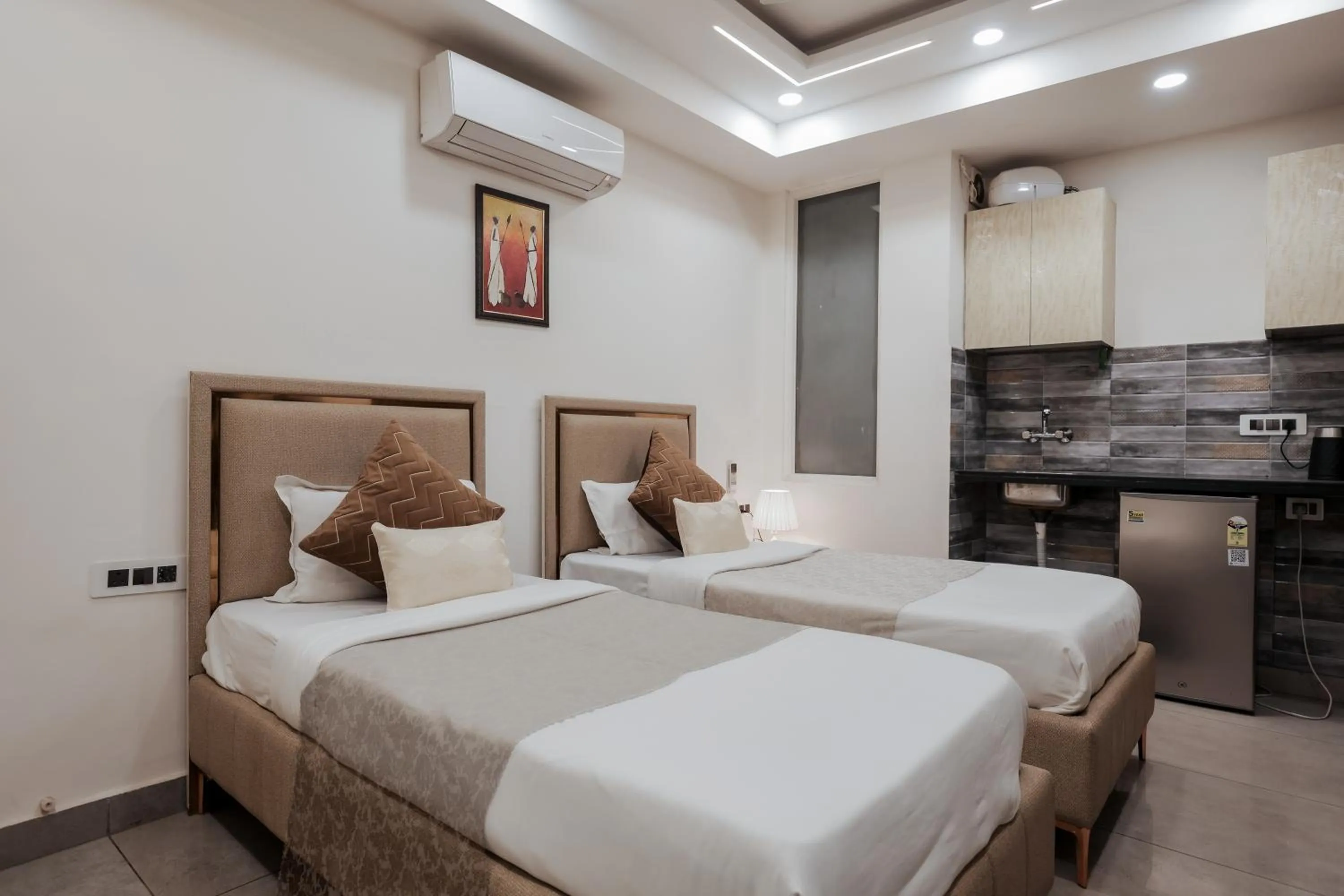 Kitchen or kitchenette, Bed in Micasa Homes