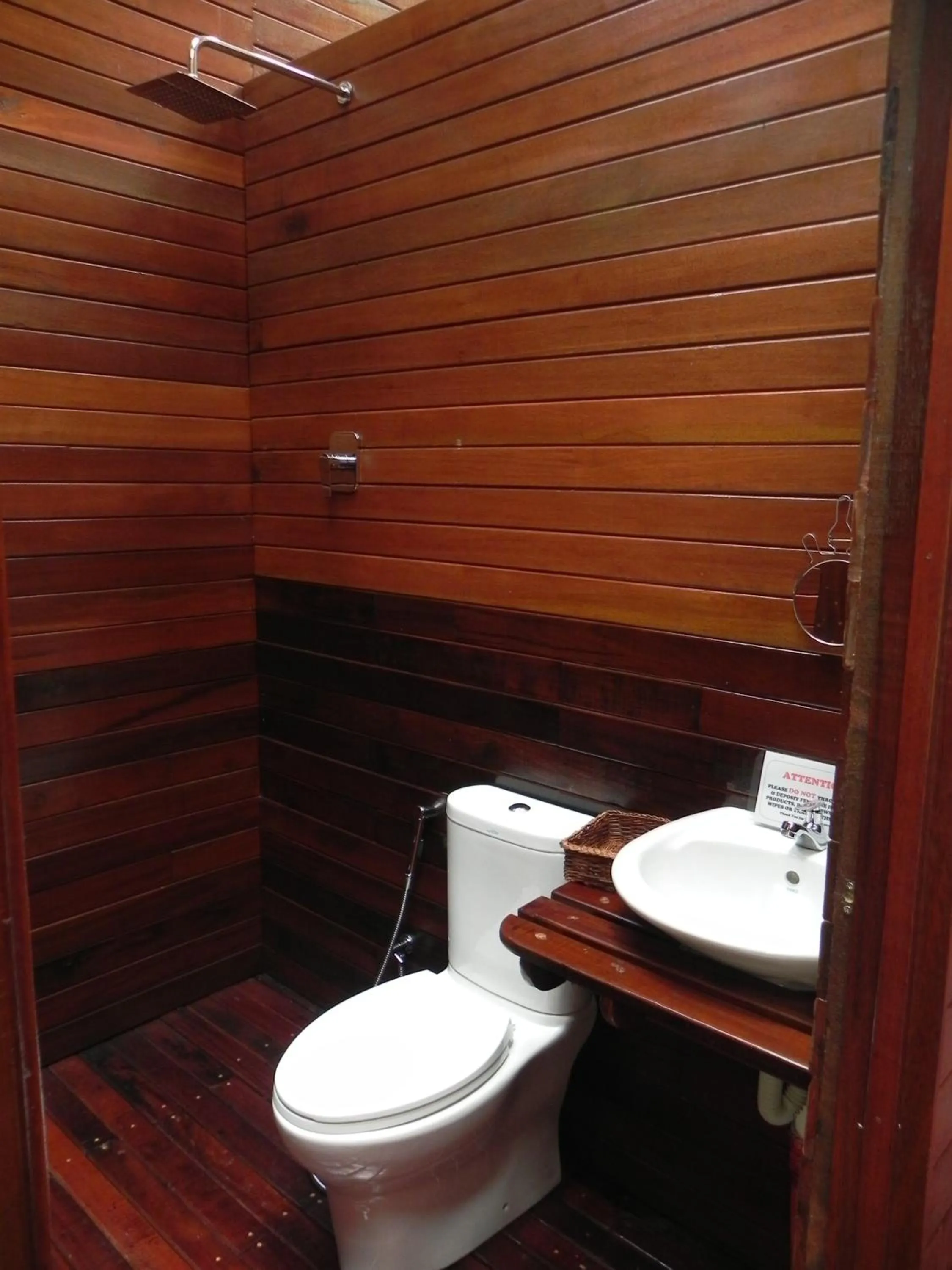 Toilet in Borneo Natural Sukau Bilit Resort