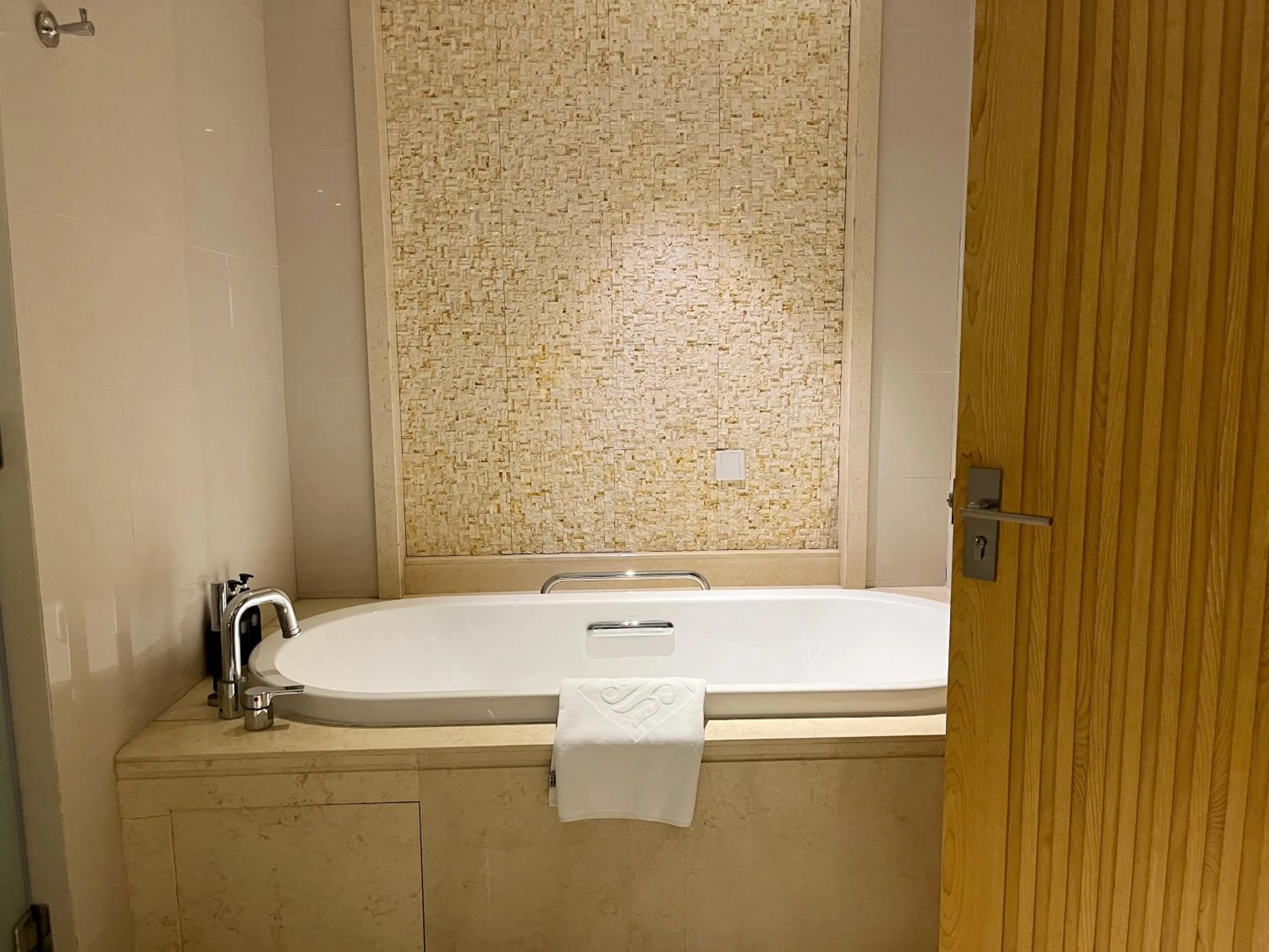 Hot Tub in Yiho Hotel Xiamen Huli