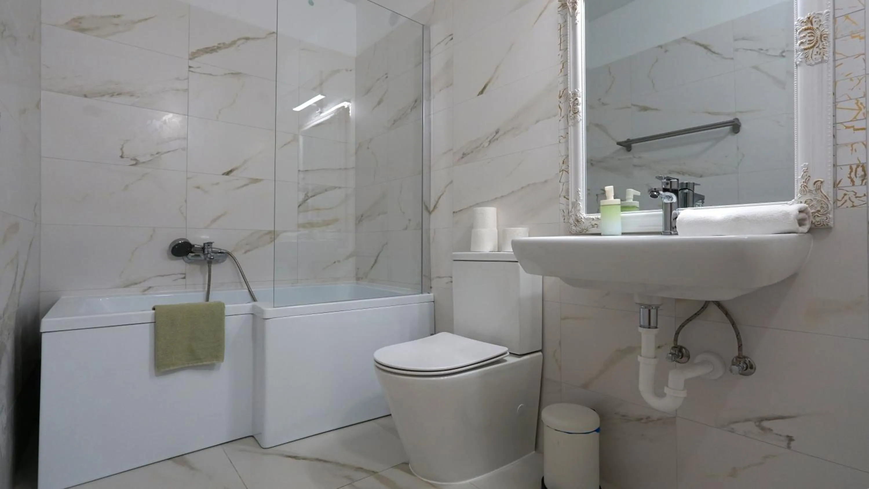 Bathroom in Plazs Hotel Siófok