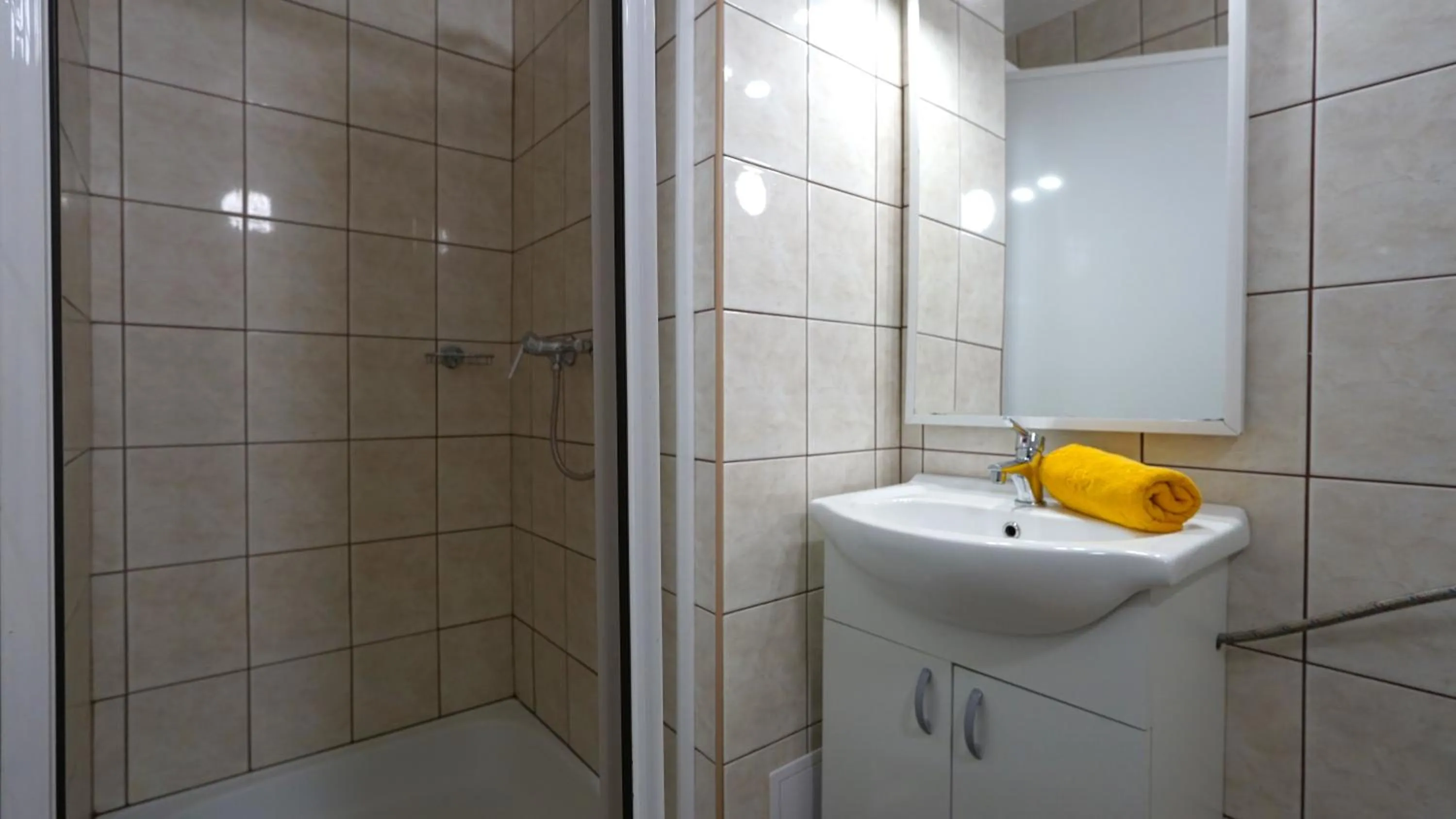 Bathroom in Plazs Hotel Siófok