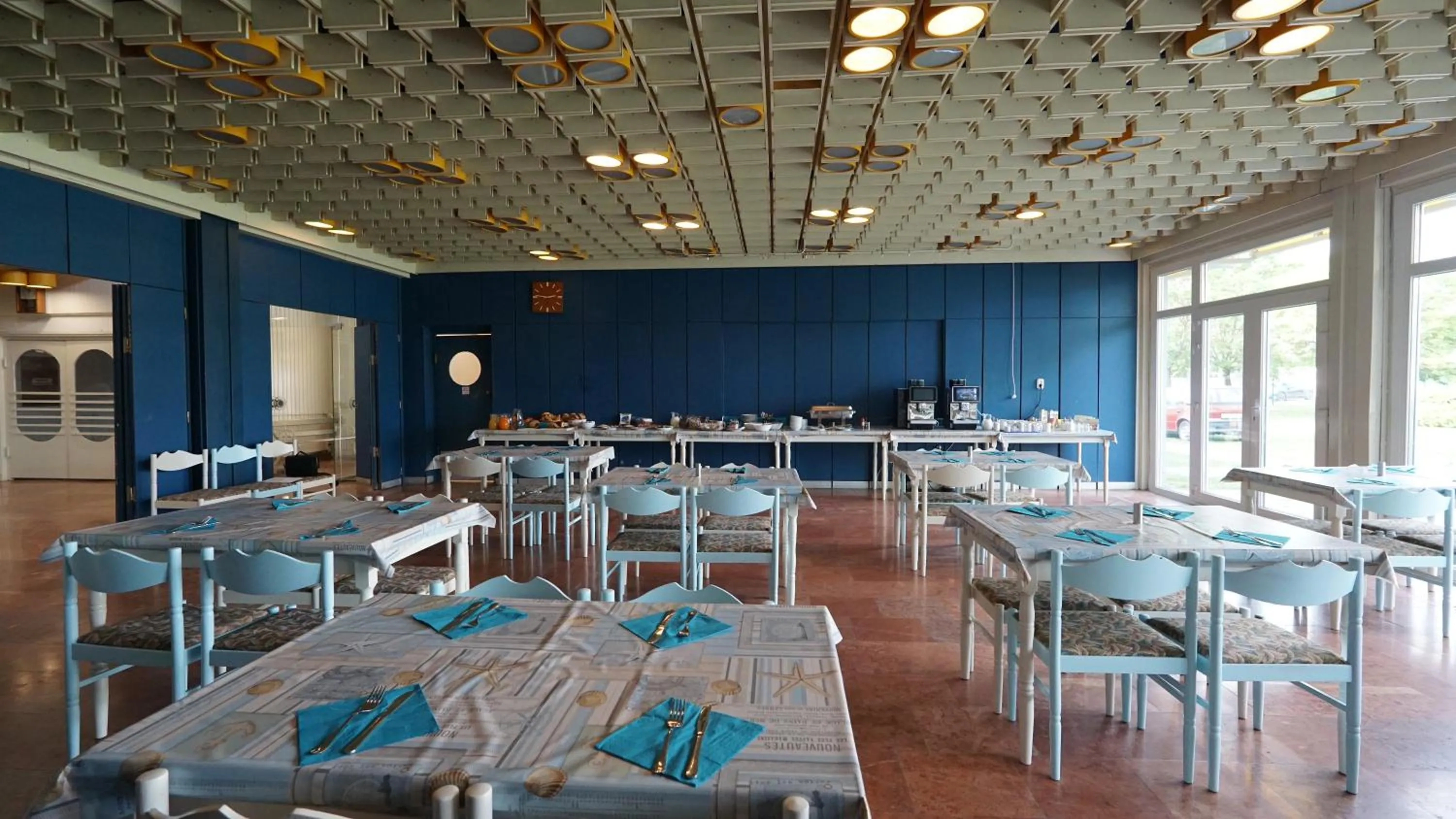 Restaurant/places to eat in Plazs Hotel Siófok