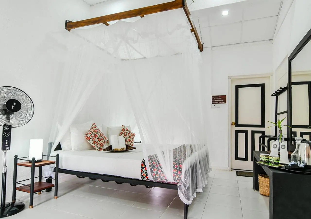 Suite Cottage with River View in Thotupola Residence
