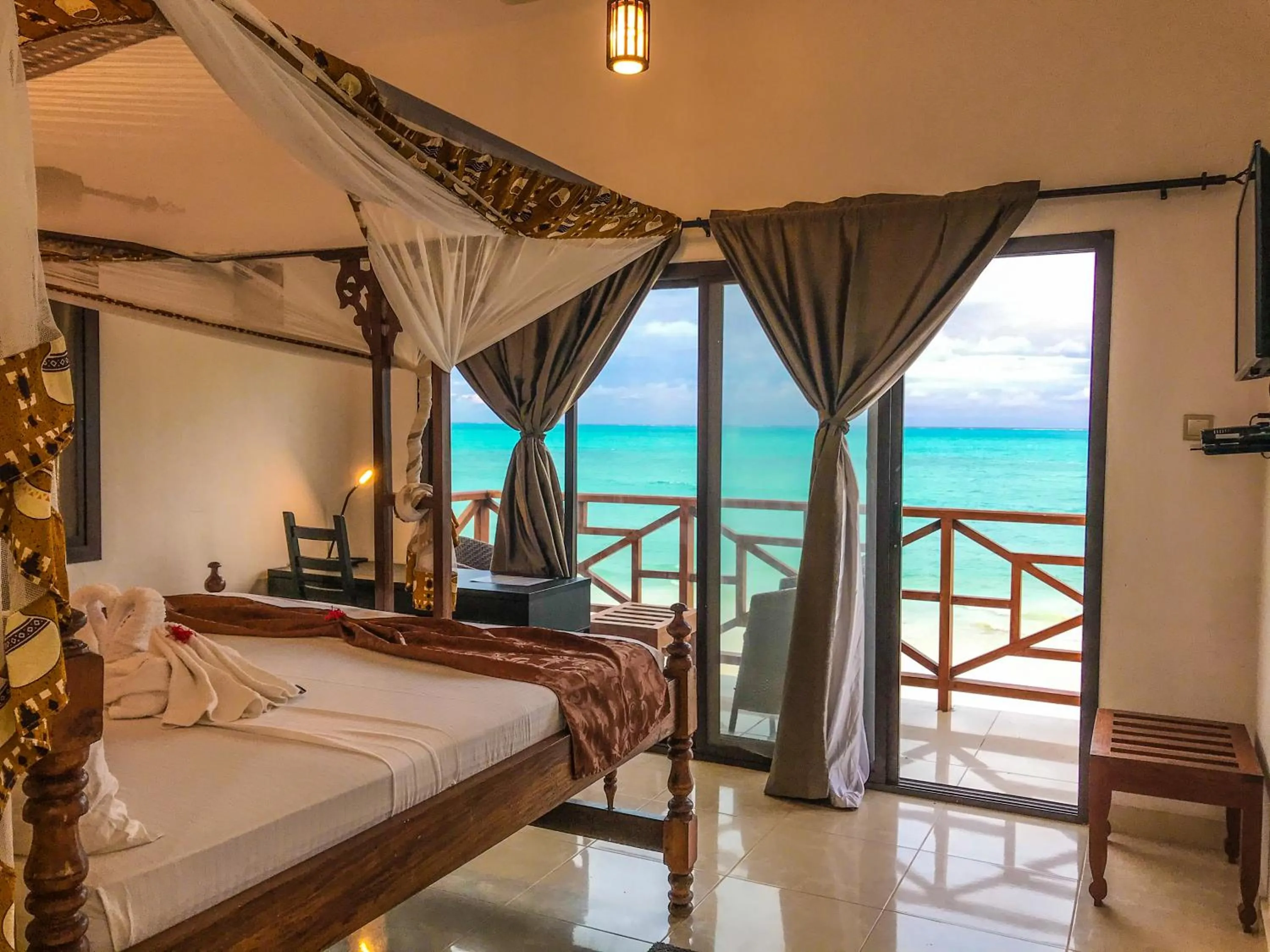 Day in Jambiani White Sands Bungalows