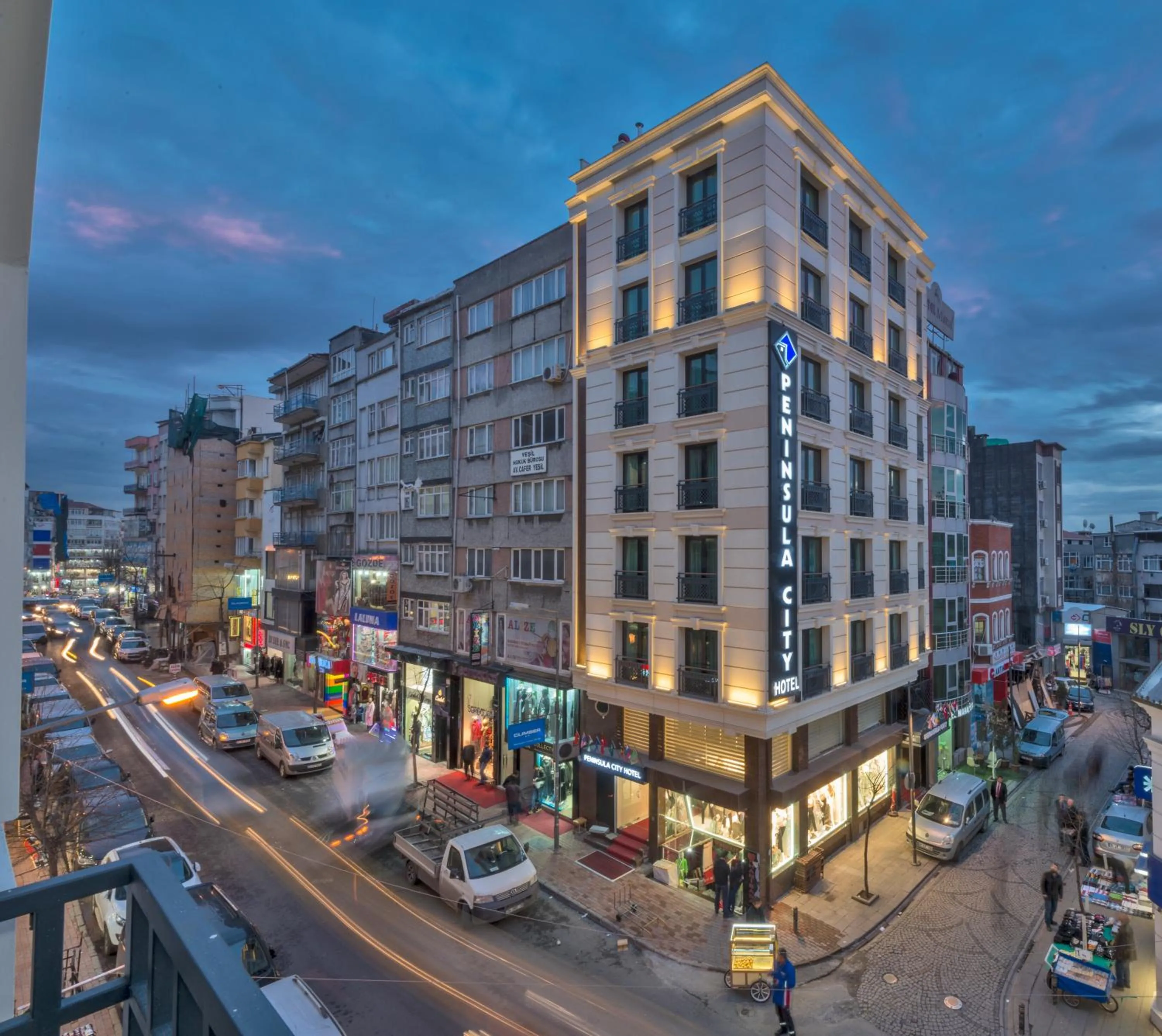 Property building in Floransa City Hotel