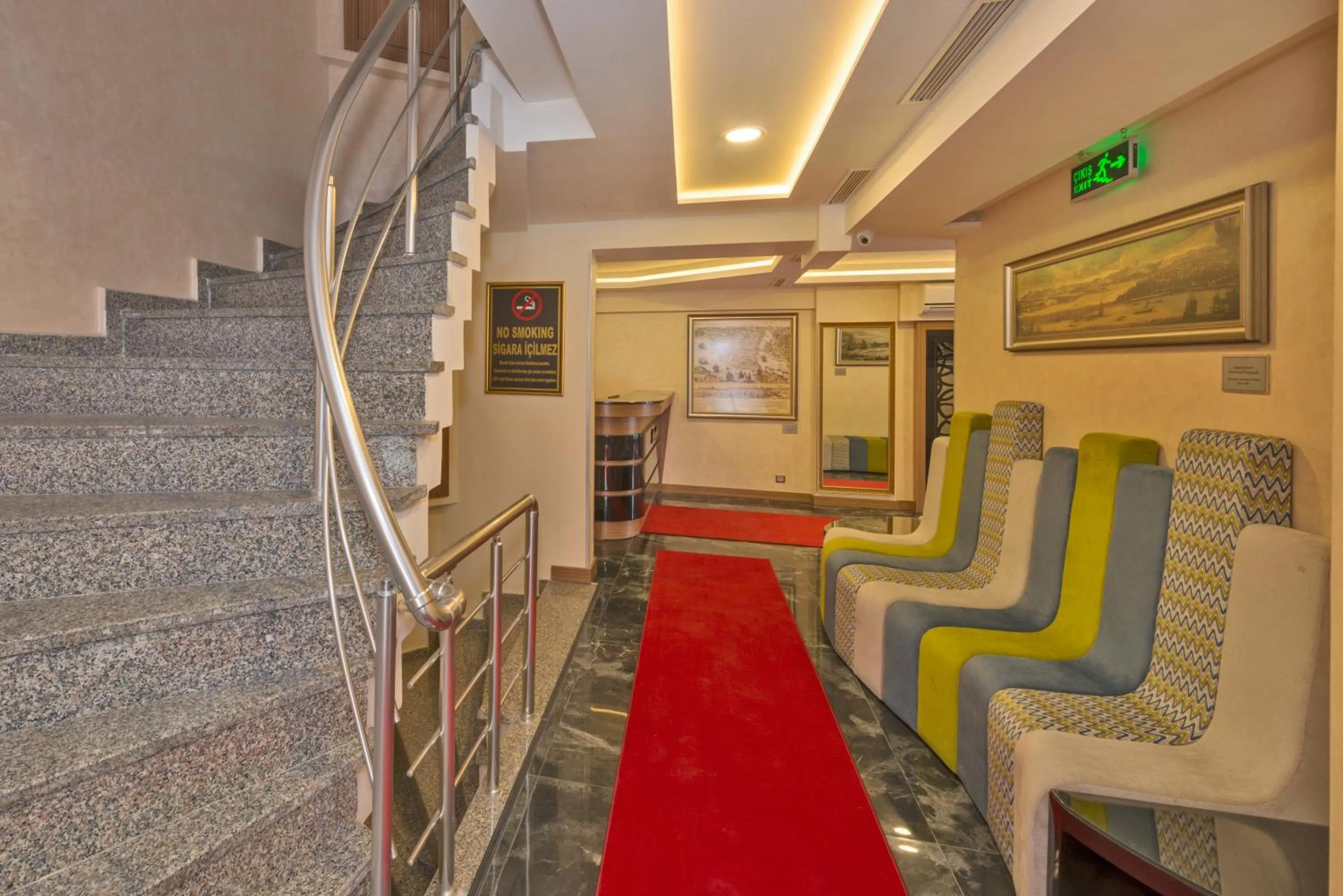 Lobby or reception in Floransa City Hotel