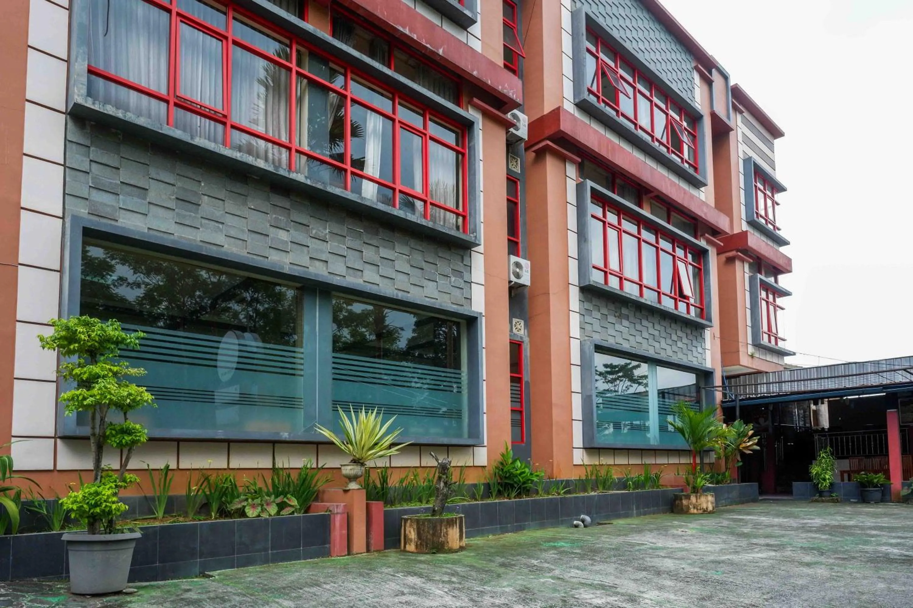 Property building in Urbanview Hotel Bergas Indah Bandungan by RedDoorz