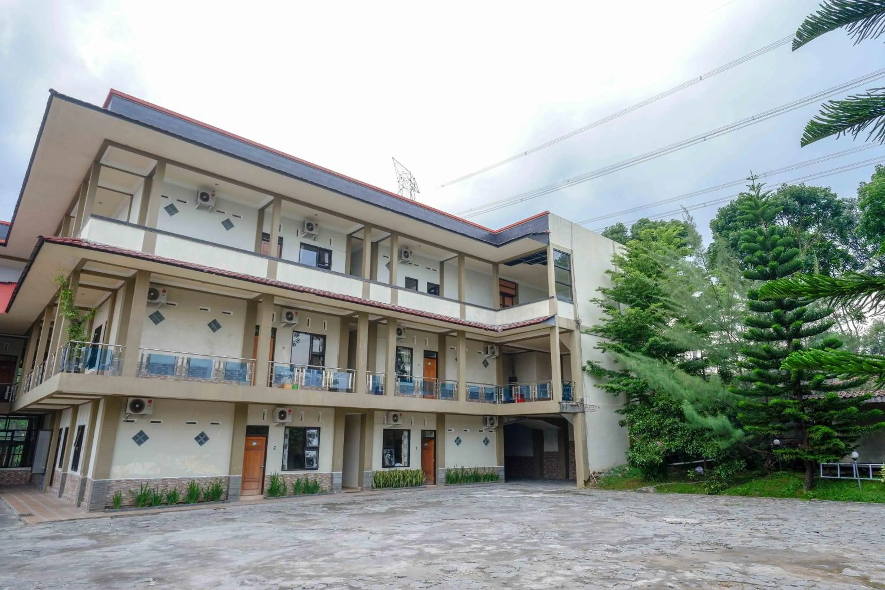 Property building in Urbanview Hotel Bergas Indah Bandungan by RedDoorz