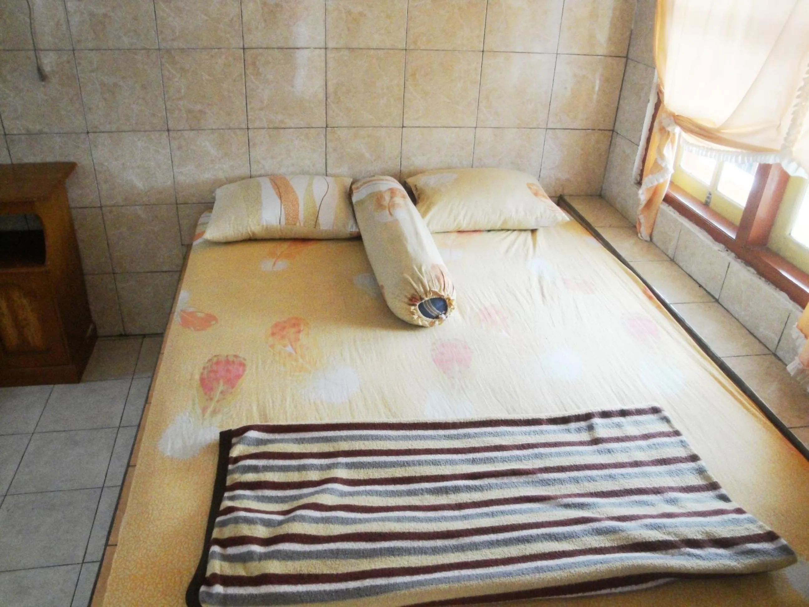 Bedroom, Bed in Hotel Arjuna Sari Bandungan