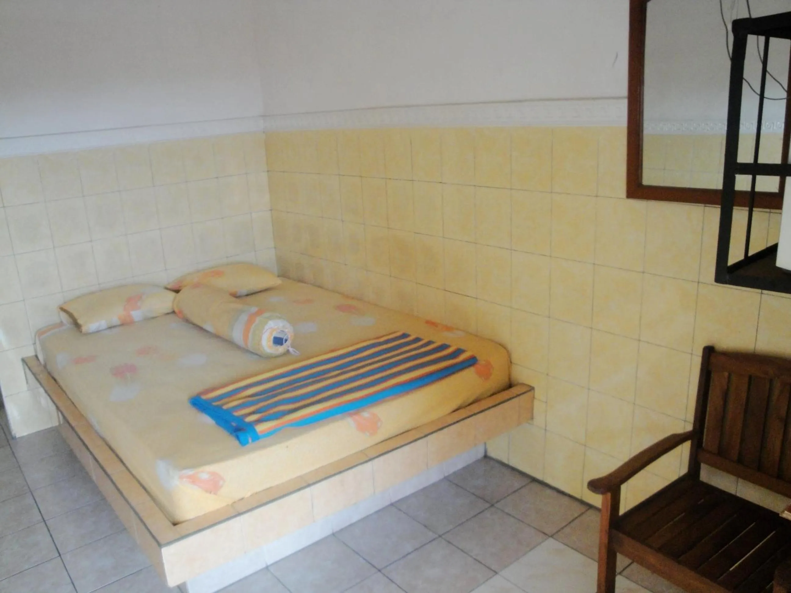 Bedroom, Bed in Hotel Arjuna Sari Bandungan