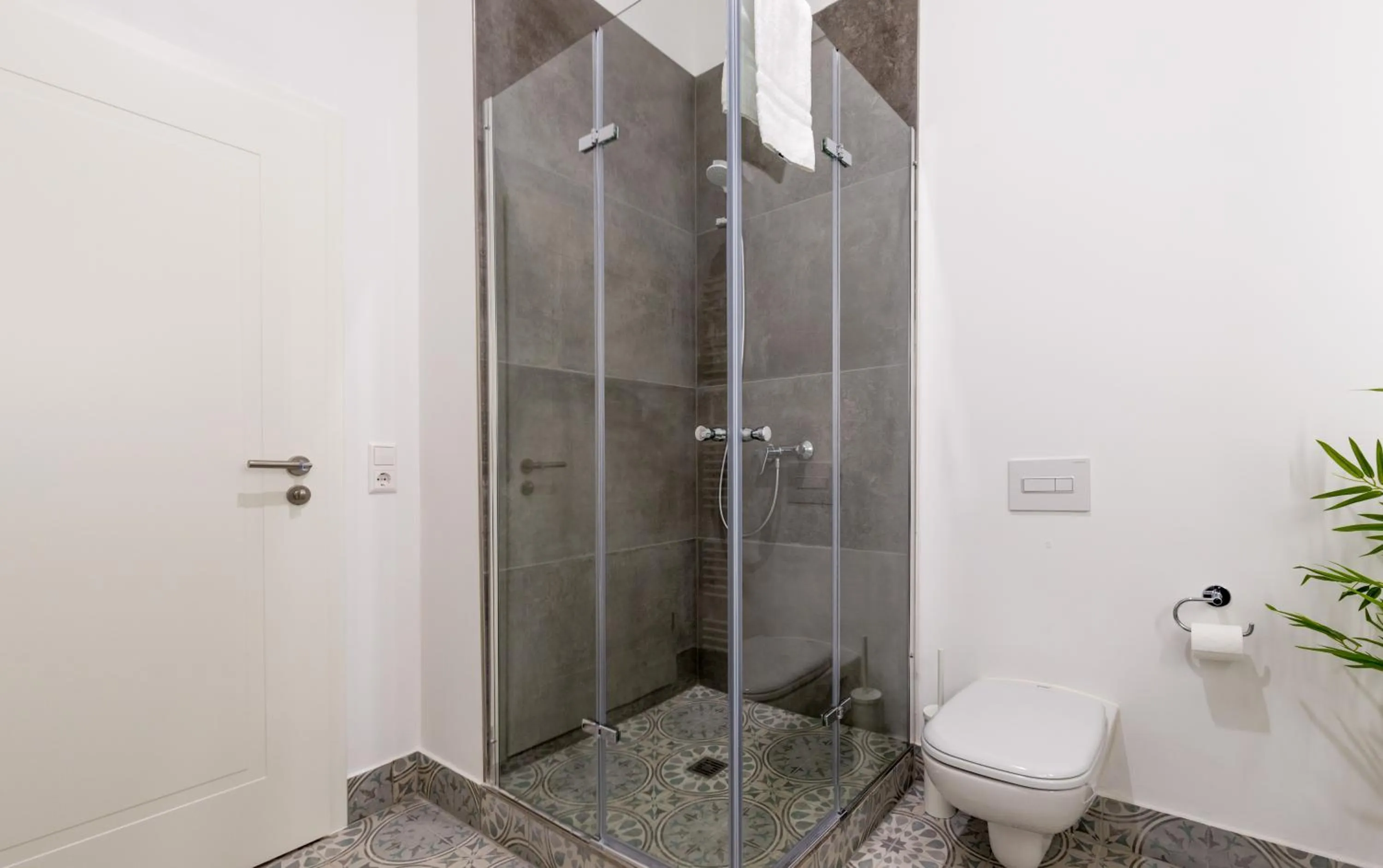 Shower in living TIMELESS - Adler Apartments Sasbachwalden