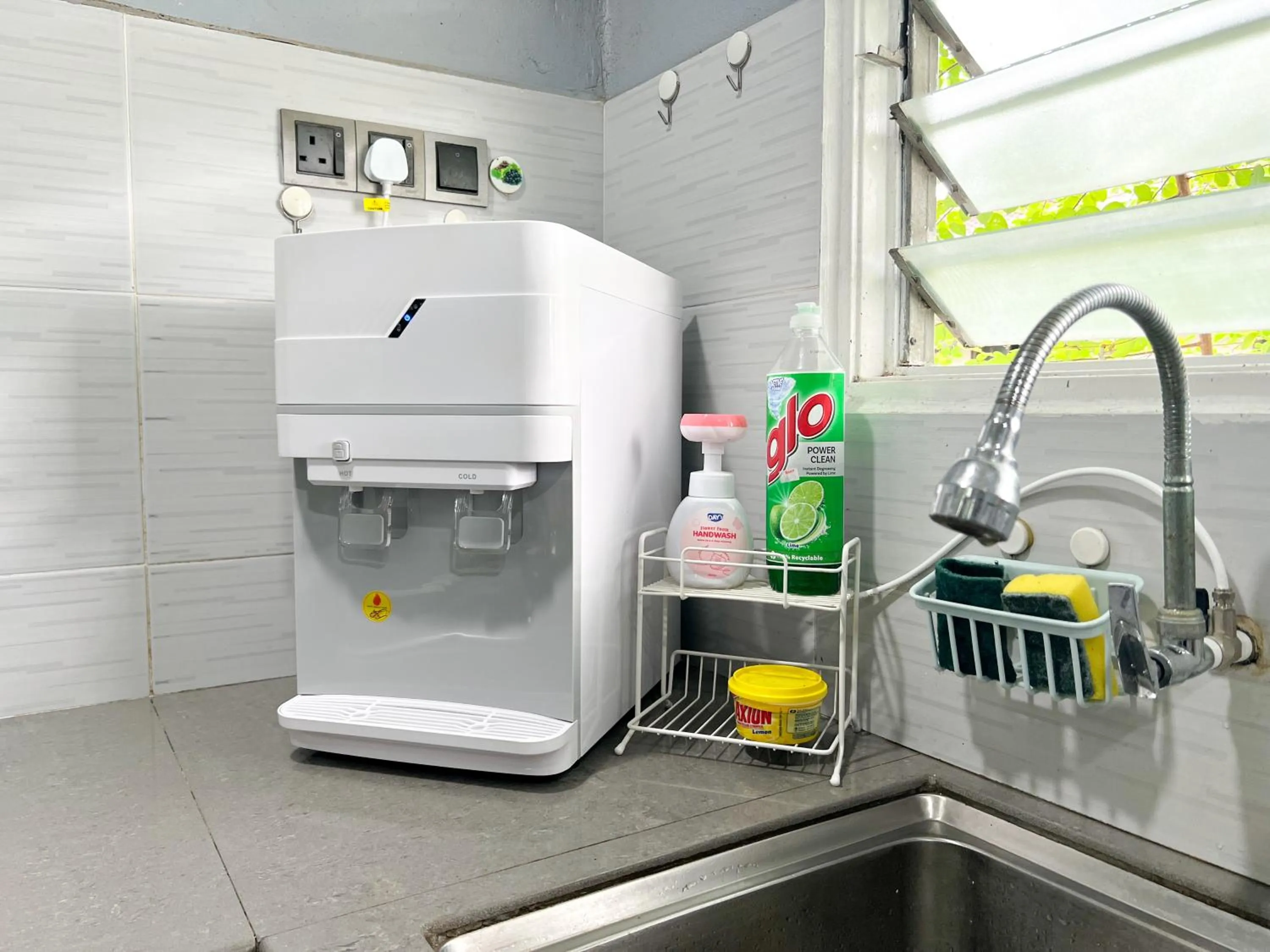 Kitchen or kitchenette in Sehijau Homestay Taman Ira