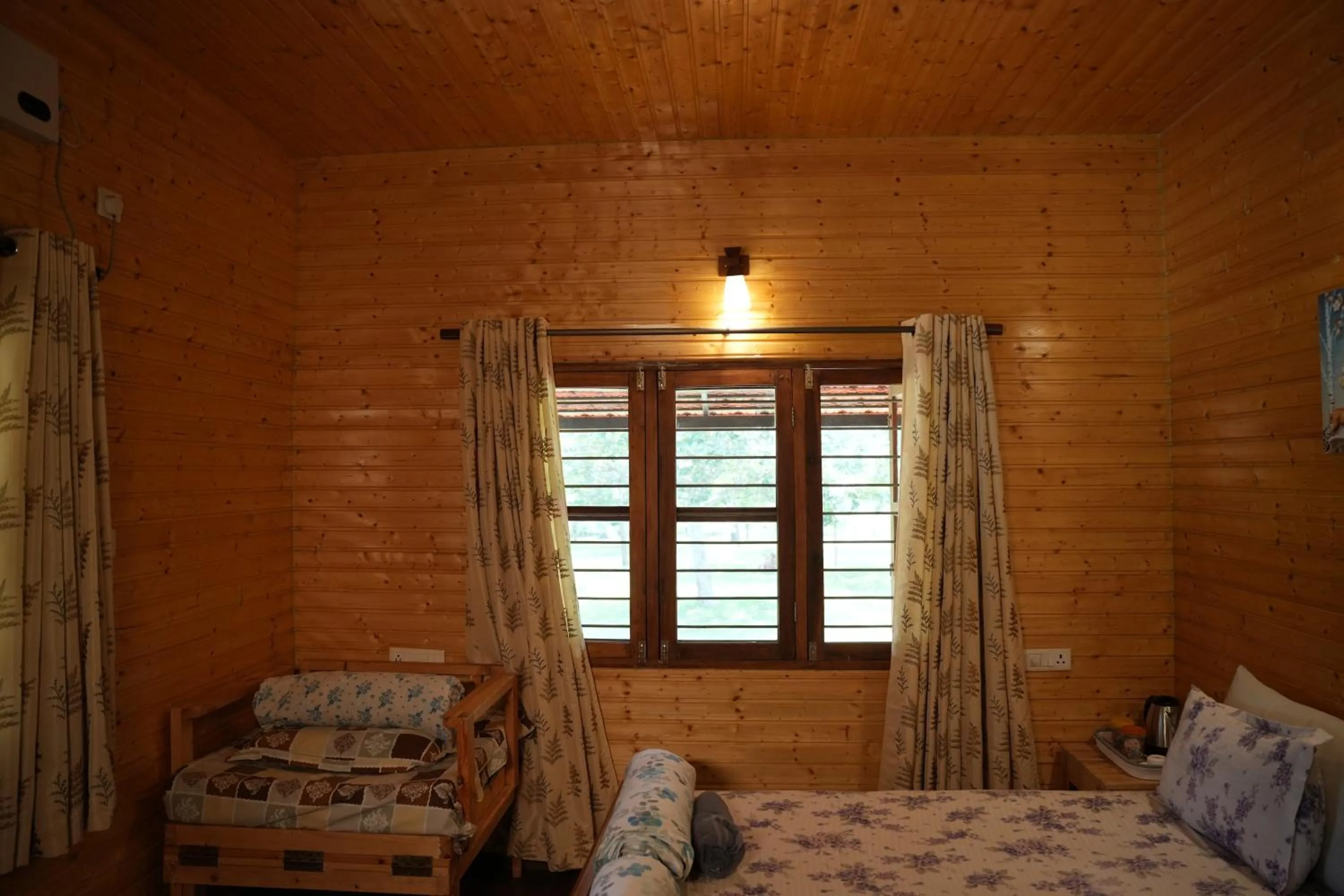 Bed in labdhi Resorts Masinagudi- Stag Groups not allowed