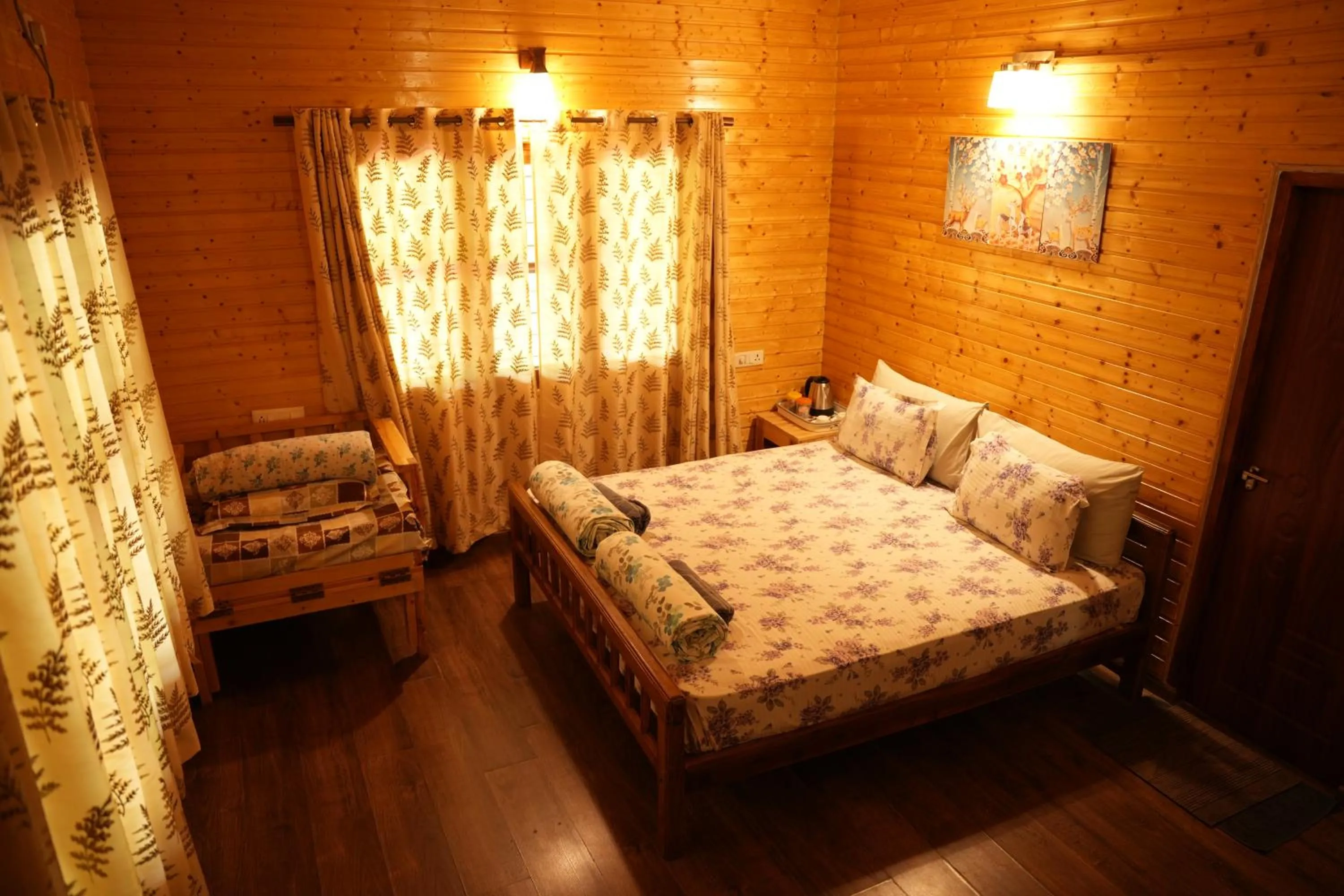 Bed in labdhi Resorts Masinagudi- Stag Groups not allowed