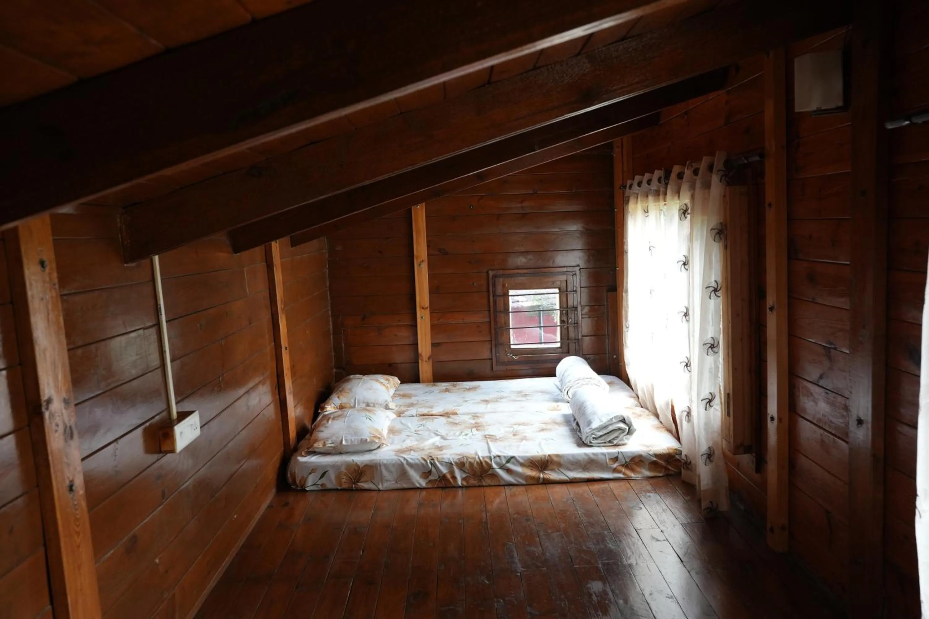 Bed in labdhi Resorts Masinagudi- Stag Groups not allowed