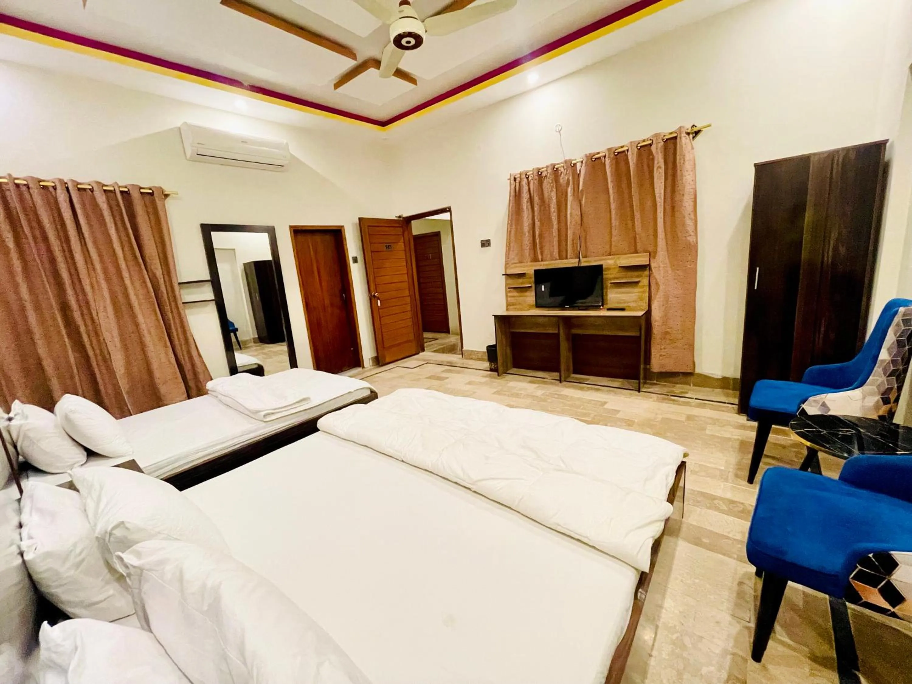 TV and multimedia, Bed in Hotel Bed & Rest Airport