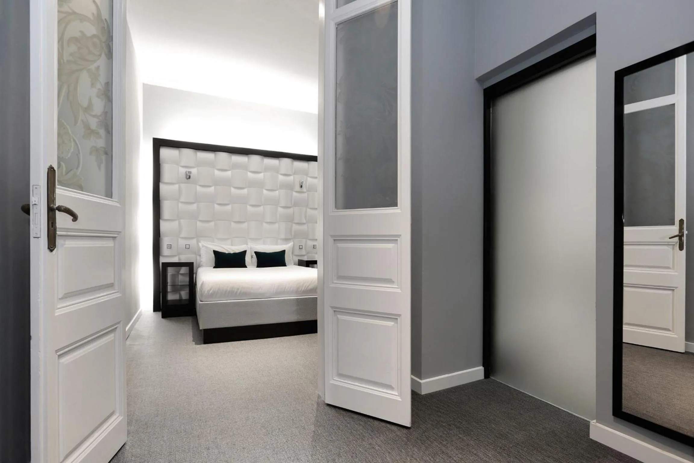 Photo of the whole room, Bed in Amra Barcelona Gran Via