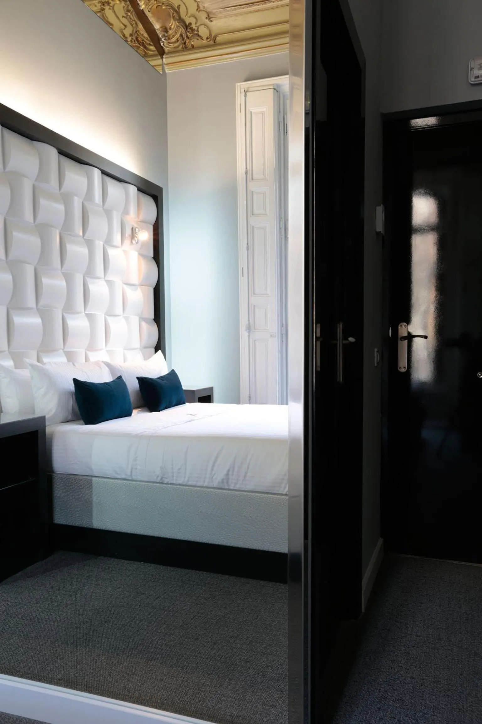 Bedroom, Bed in Amra Barcelona Gran Via