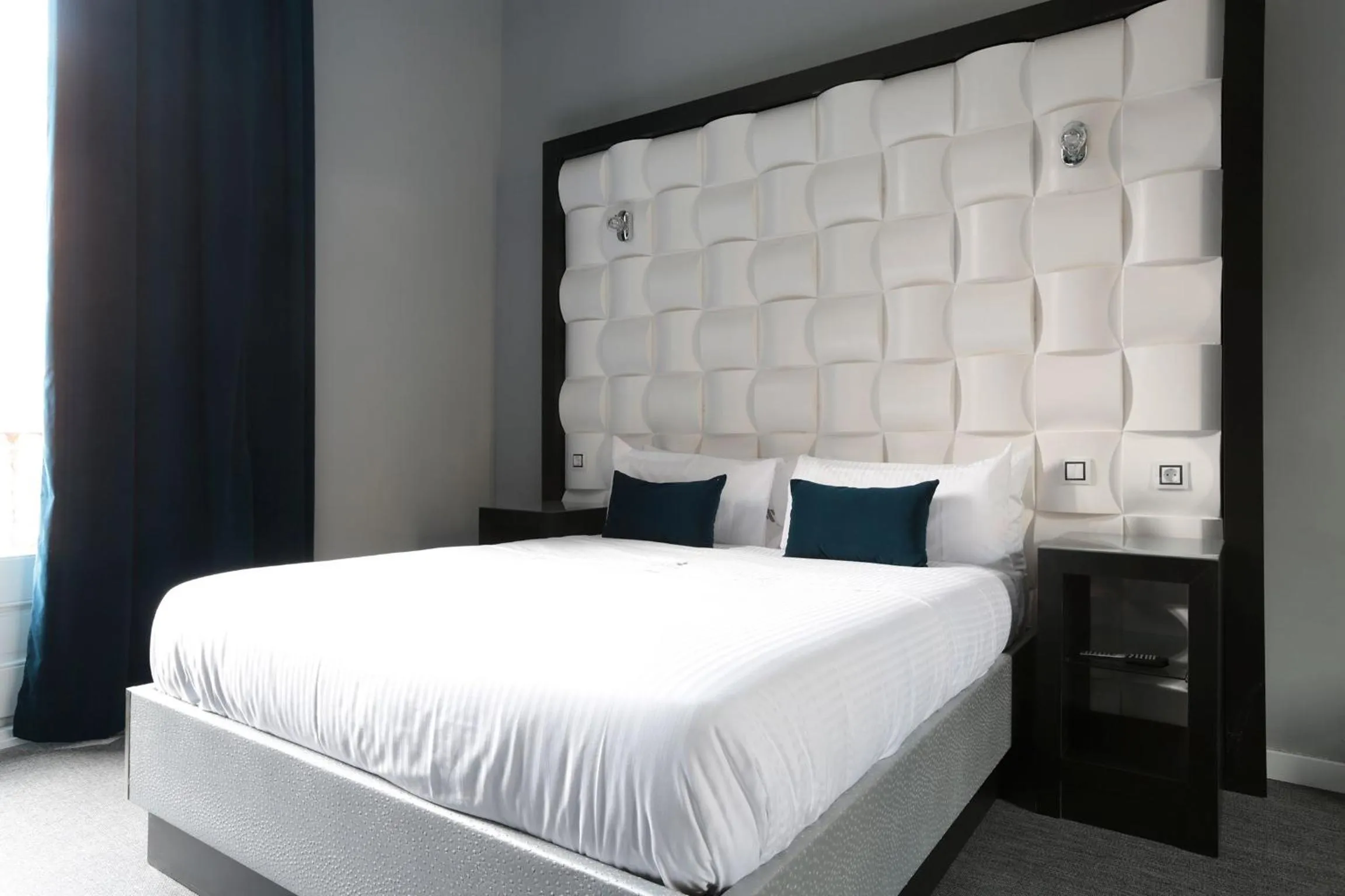 Bedroom, Bed in Amra Barcelona Gran Via