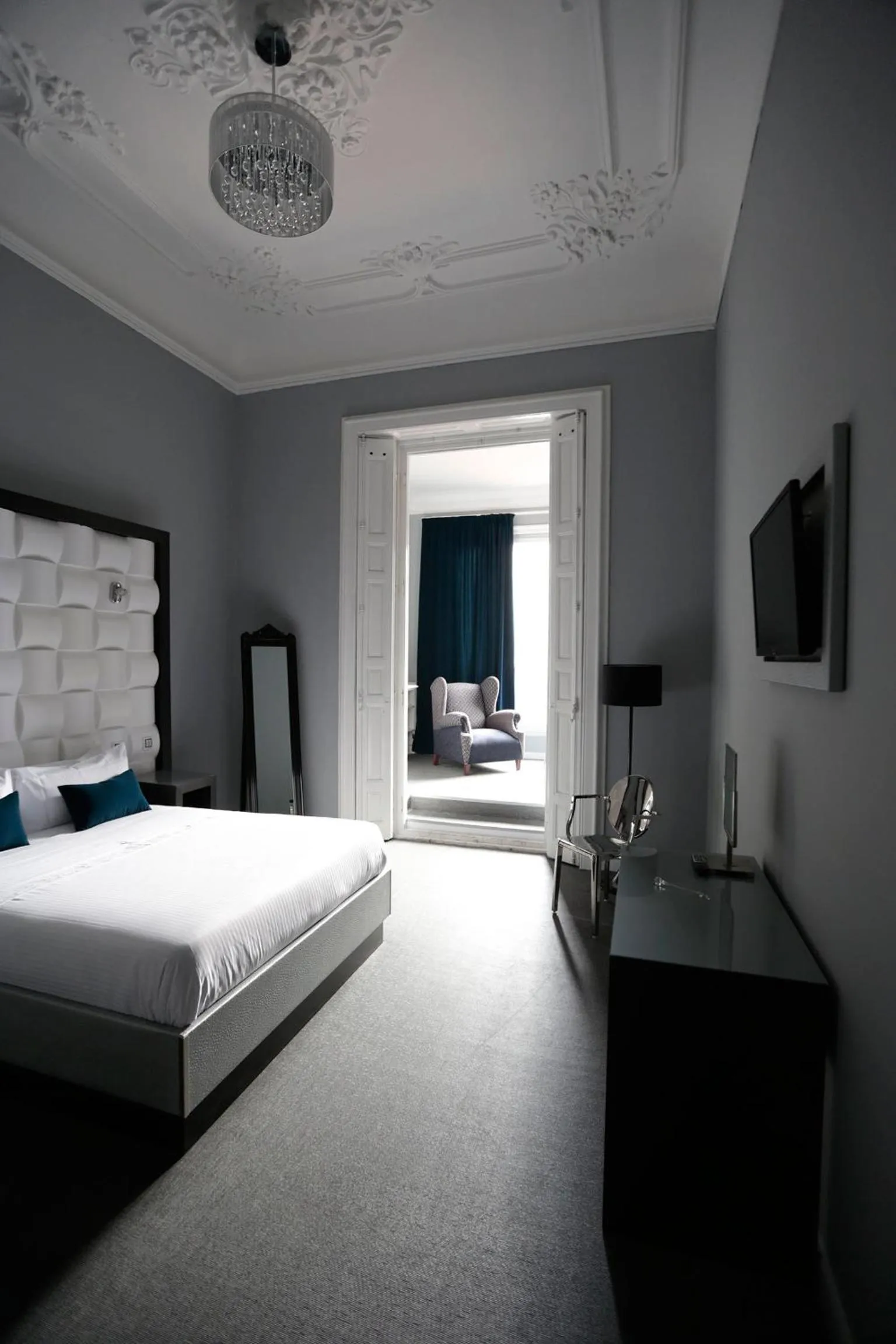 Decorative detail, Bed in Amra Barcelona Gran Via