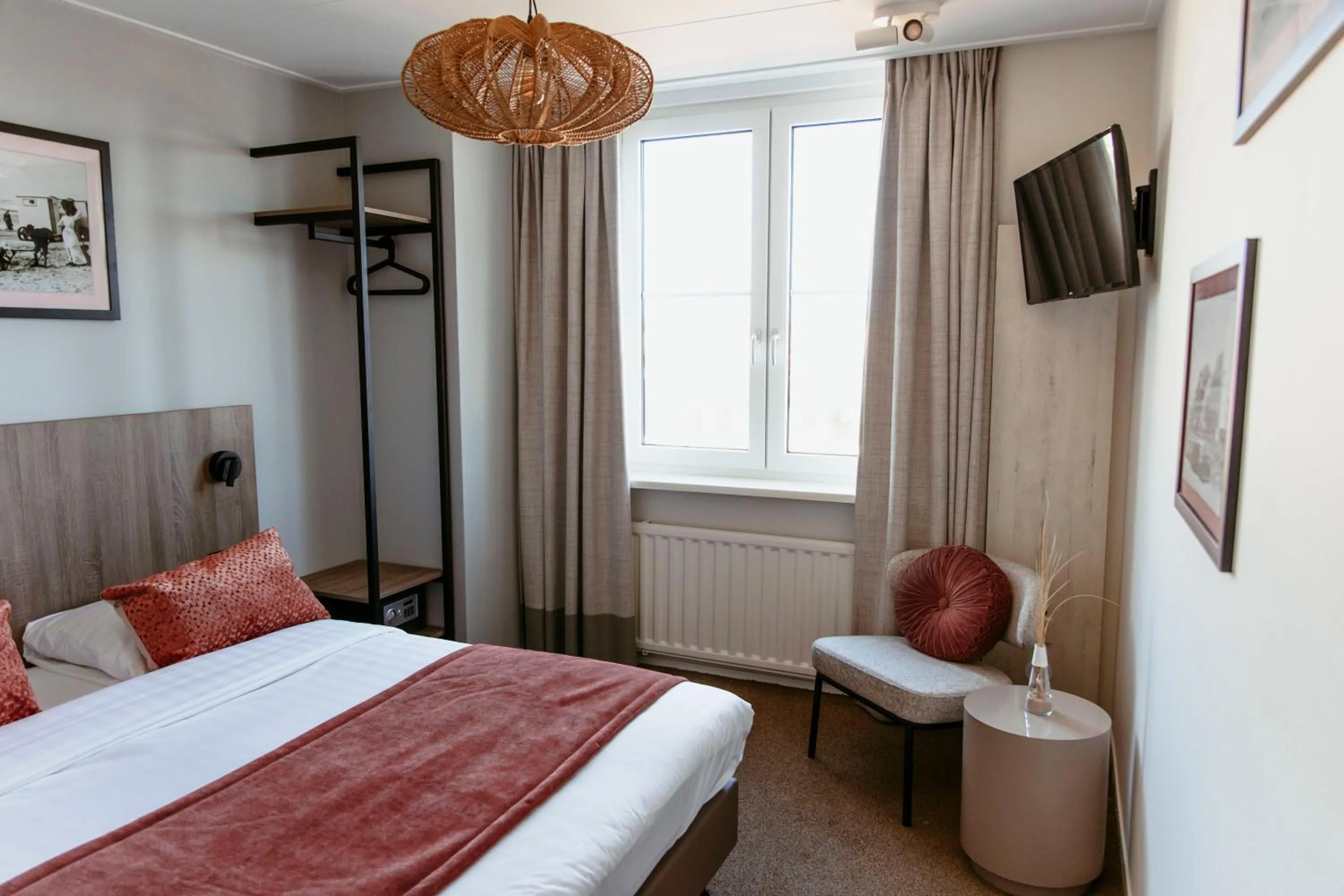 Bed in Hotel Victoria