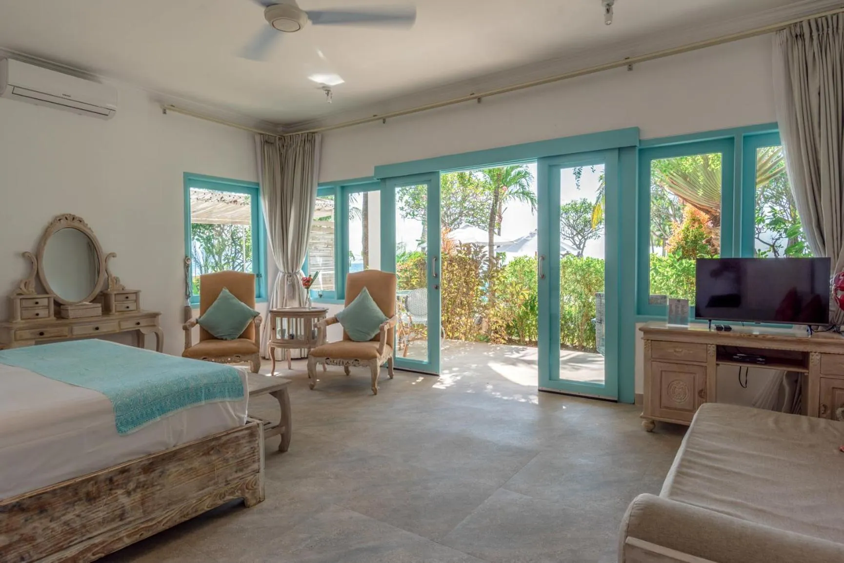 TV and multimedia, Bed in Mayo Resort