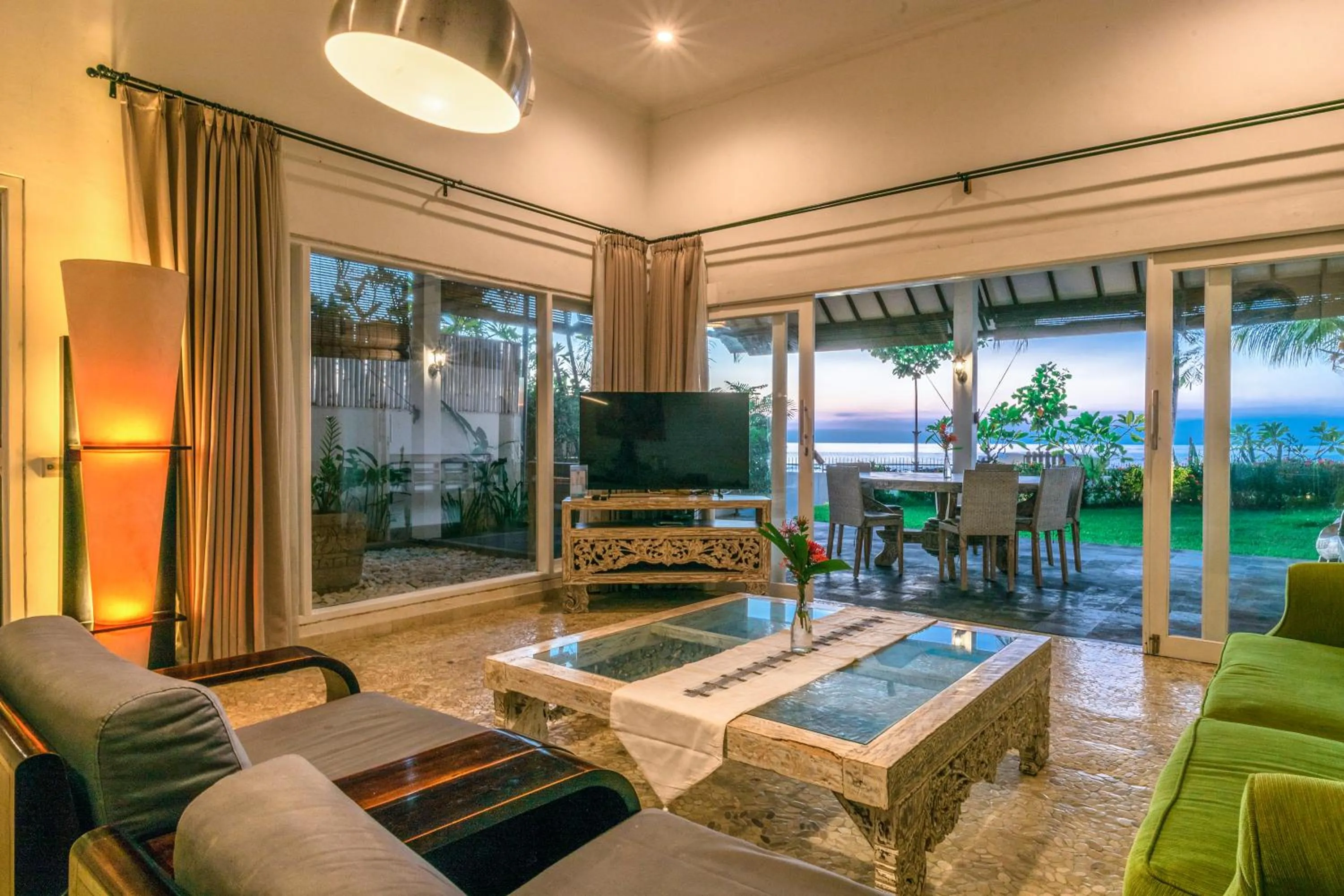 Living room in Mayo Resort