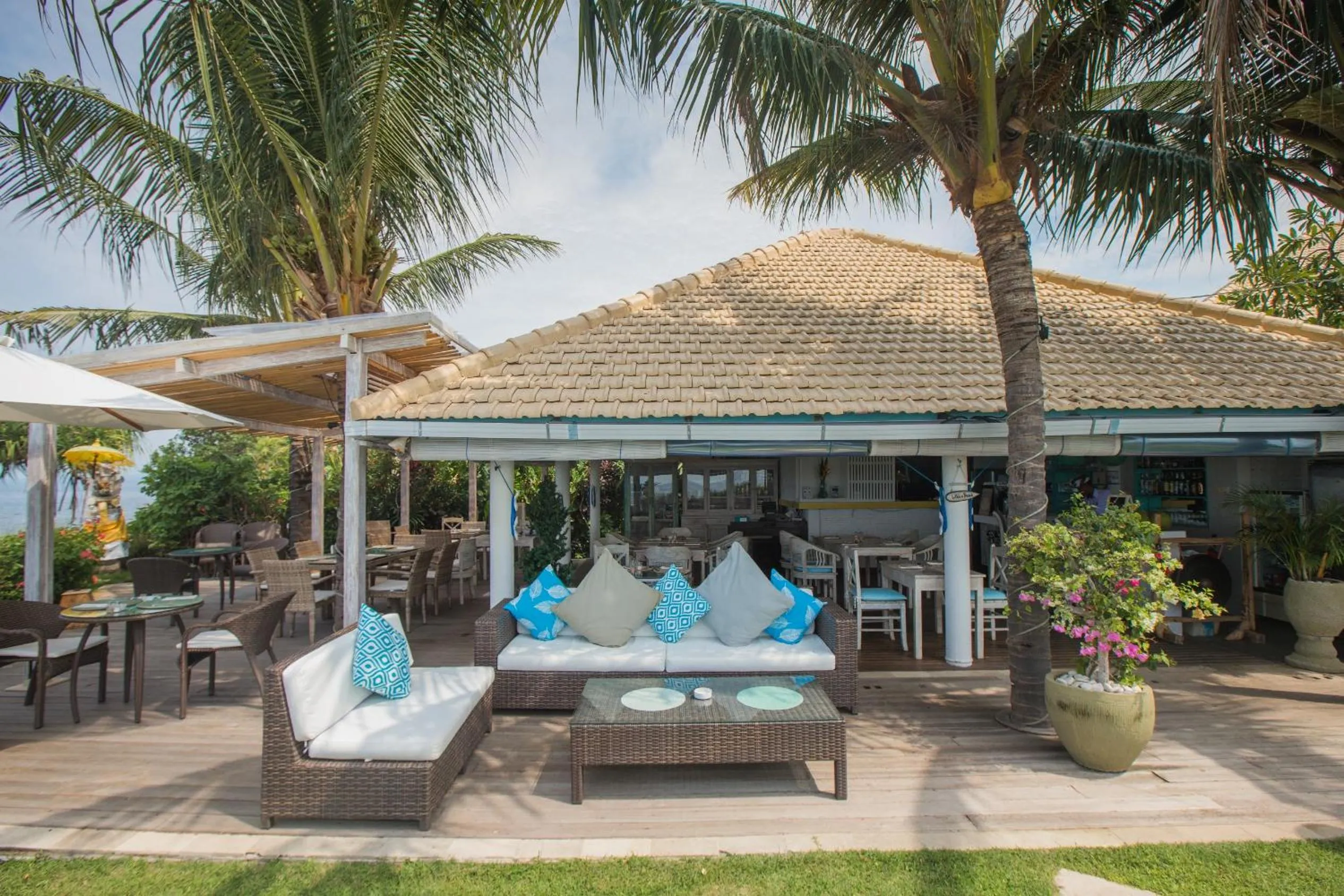 Restaurant/places to eat in Mayo Resort