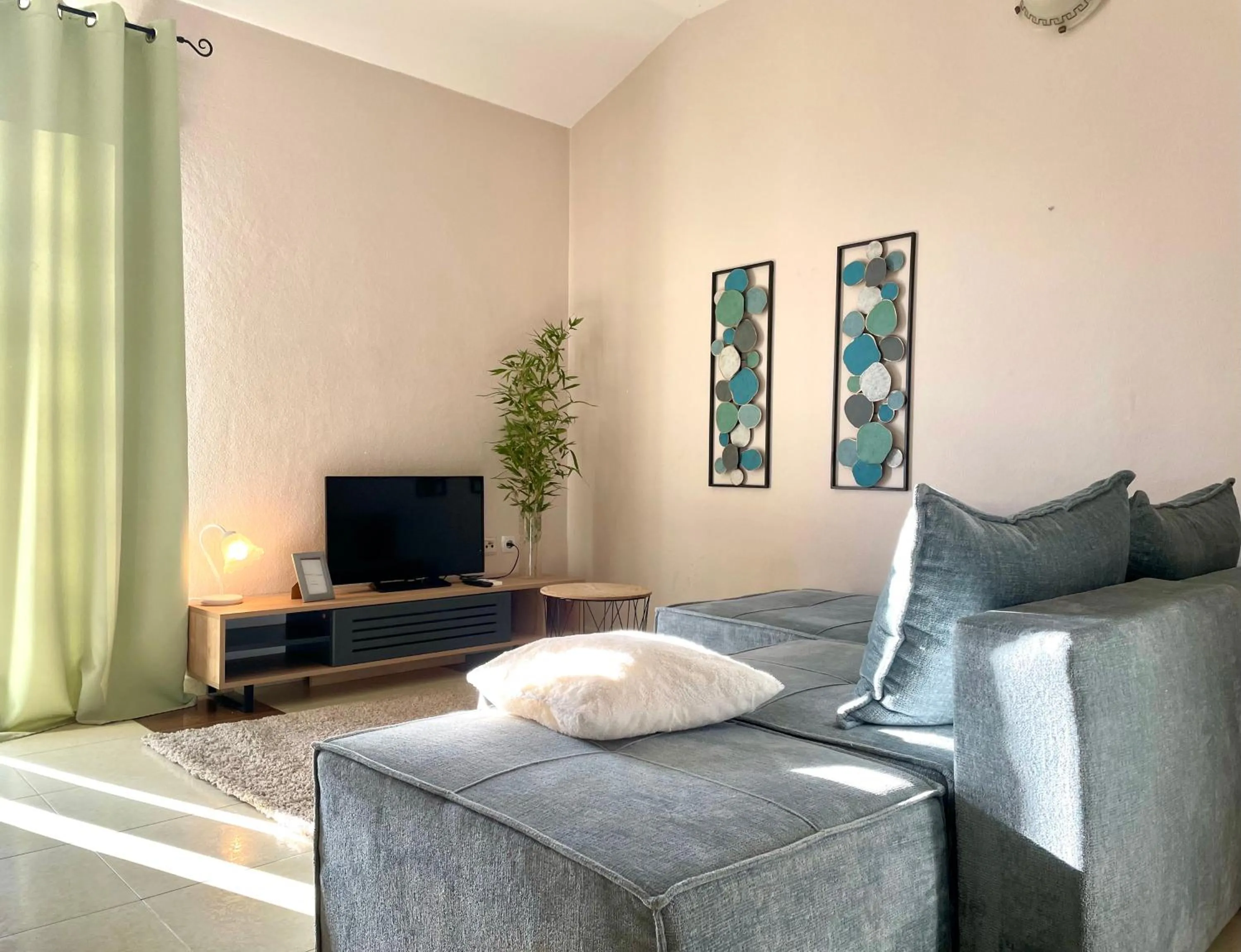 Apartmani Zeneral I