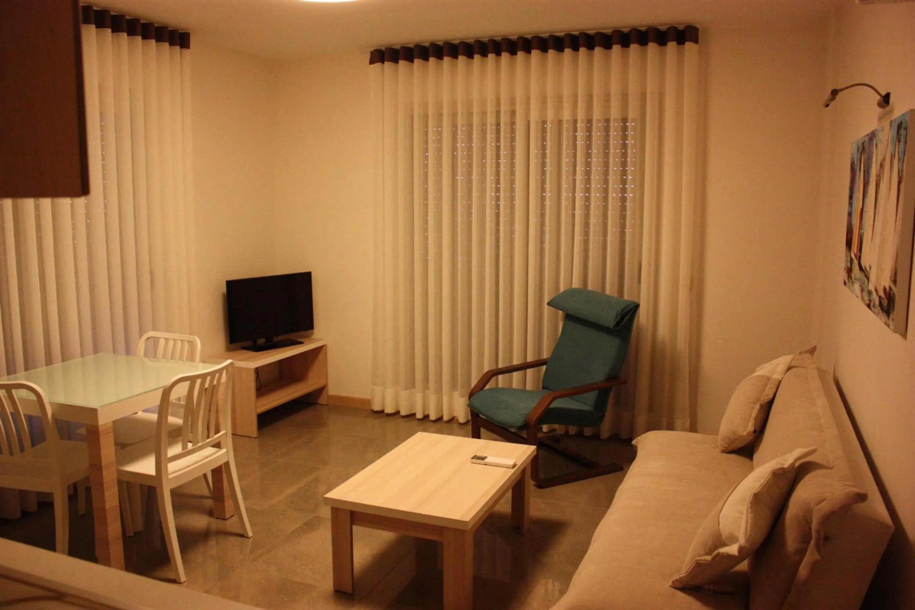 Photo of the whole room in EVN Hotel