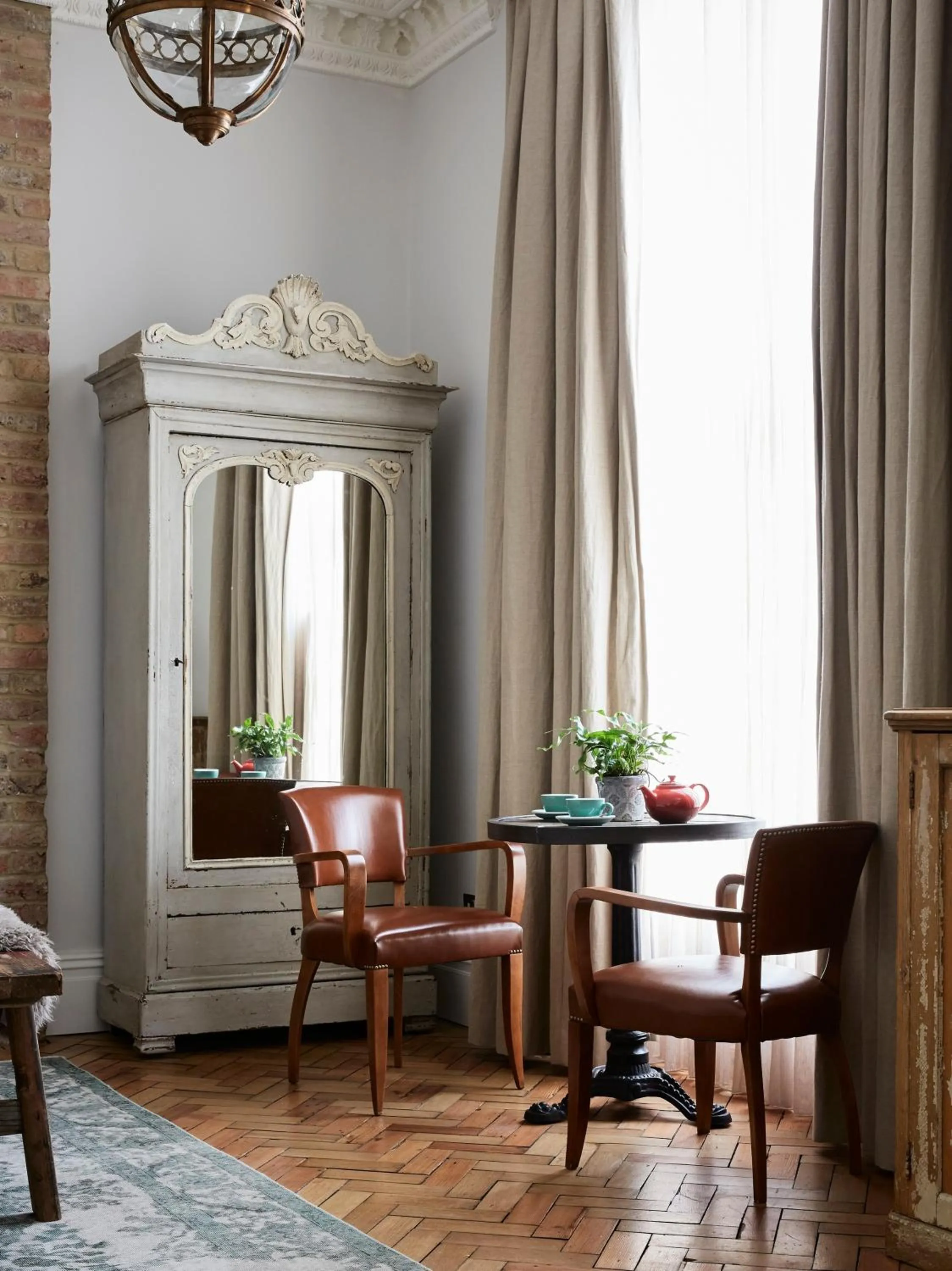 Bedroom in Artist Residence London