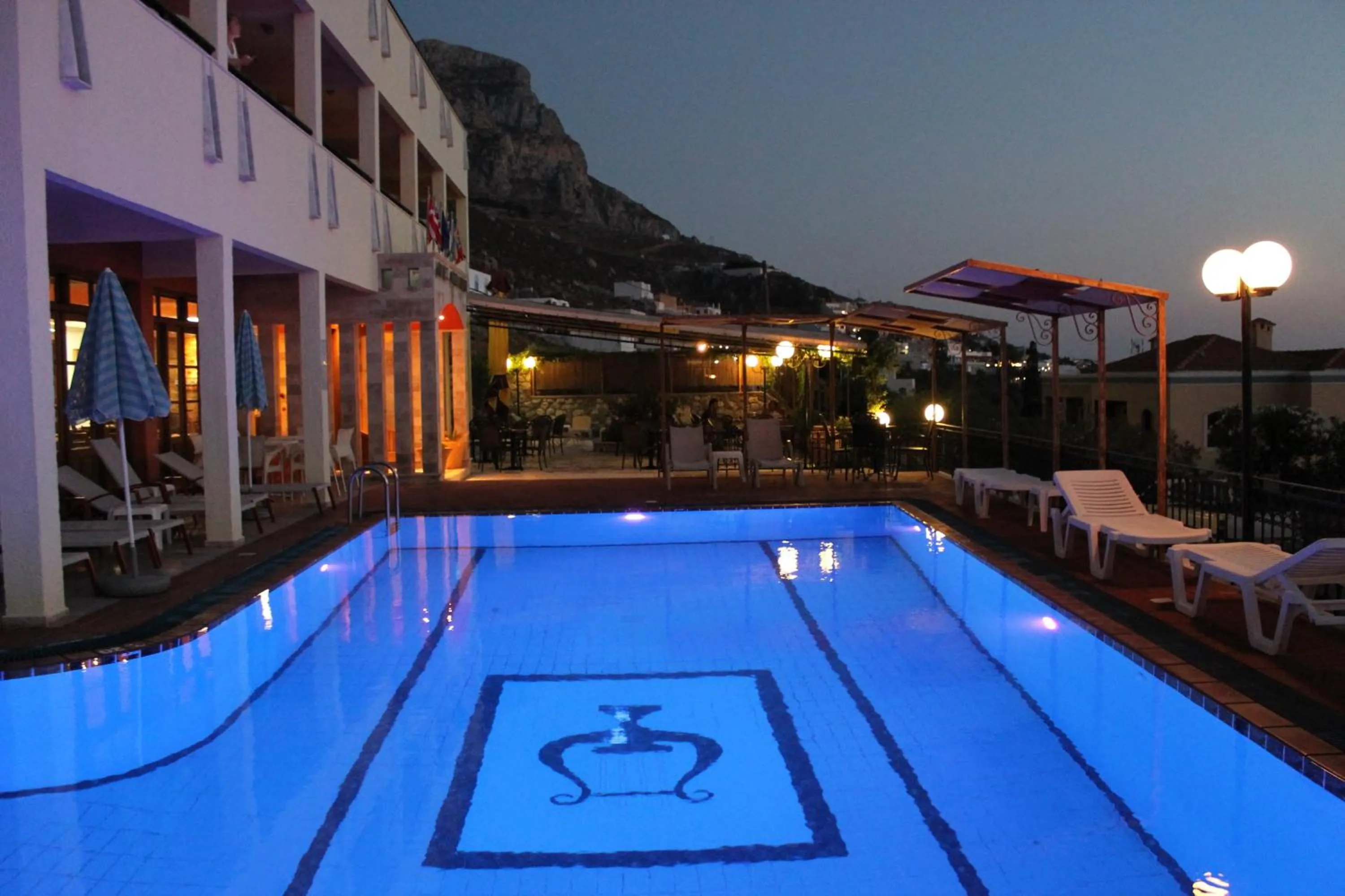 Swimming pool in Hotel Philoxenia