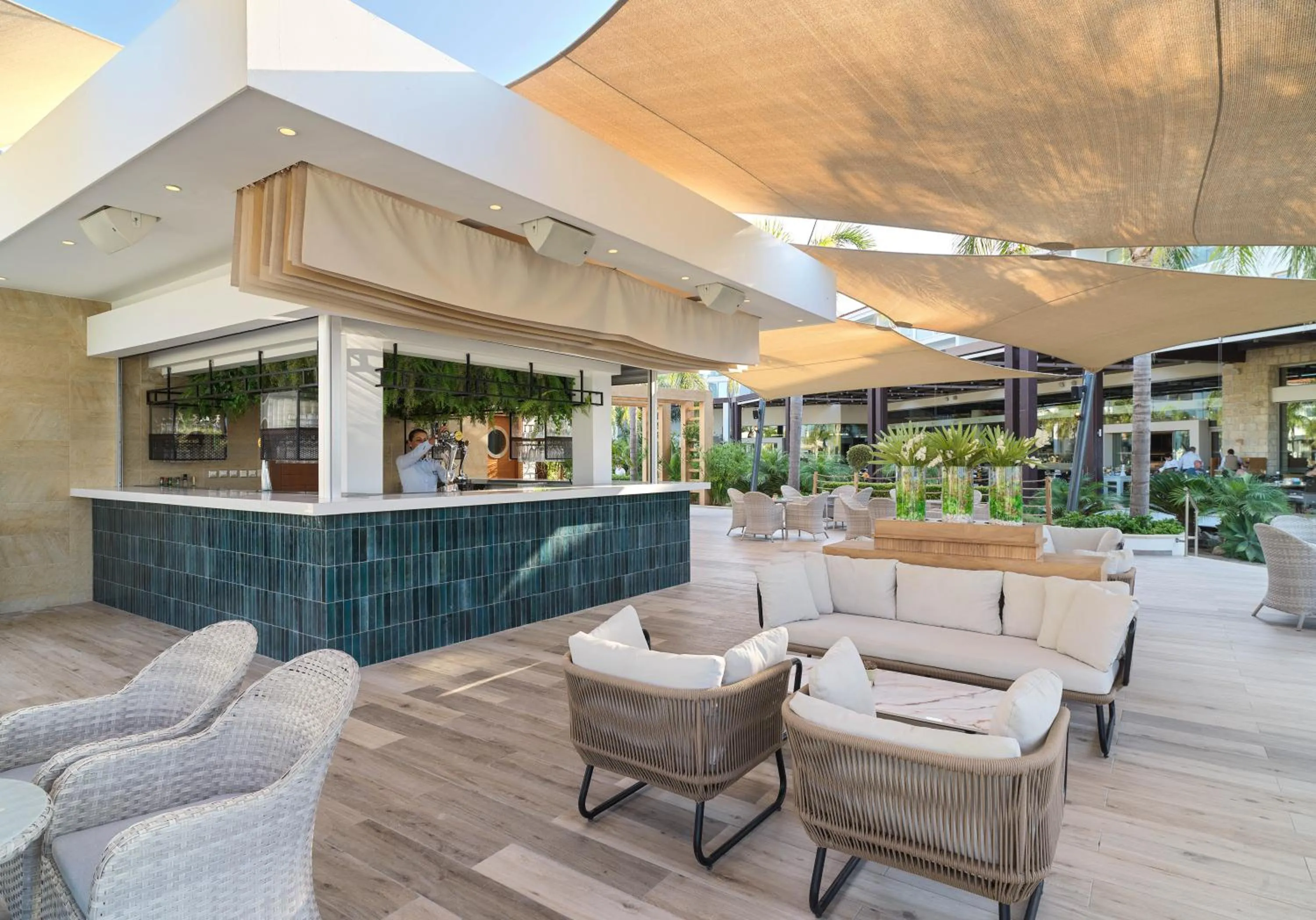 Restaurant/places to eat in Olympic Lagoon Resort Paphos