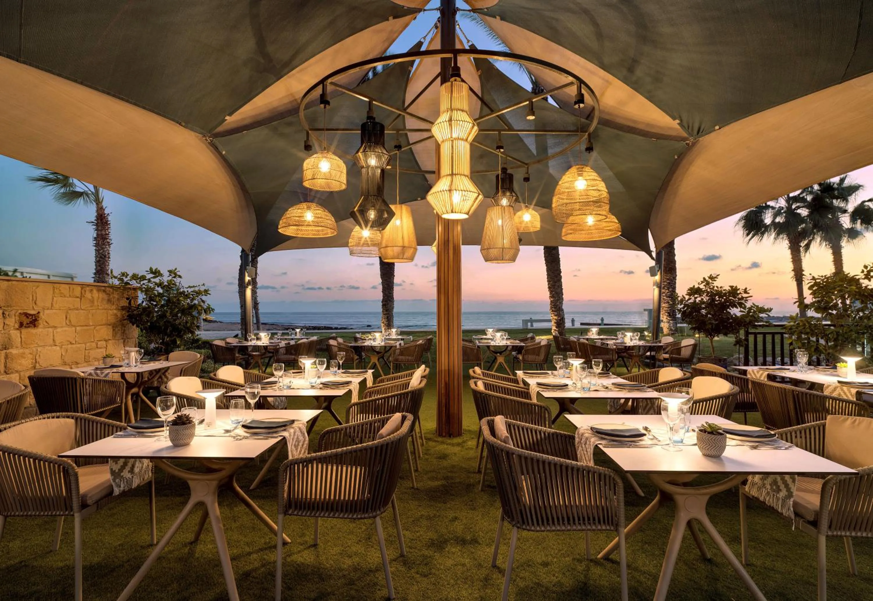 Restaurant/places to eat in Olympic Lagoon Resort Paphos