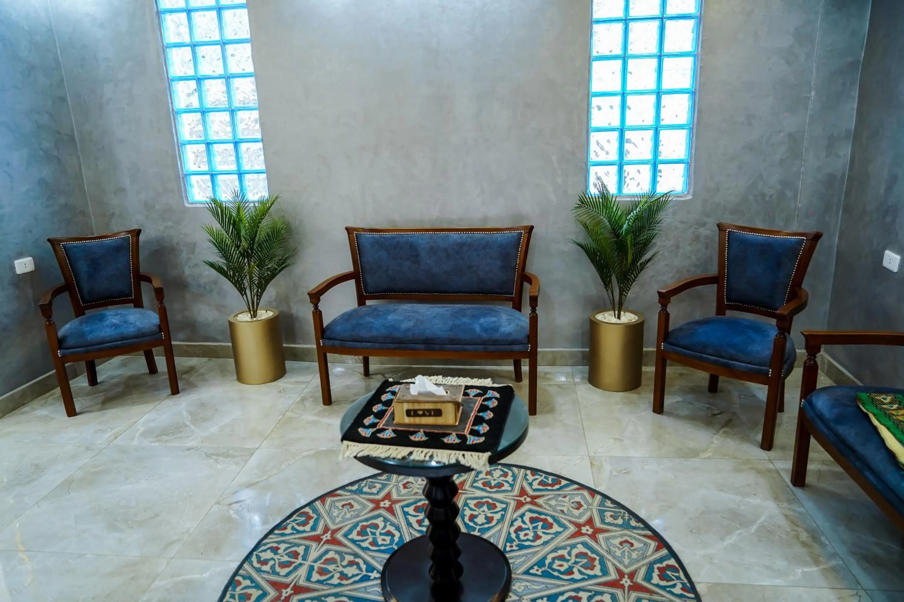 Living room in Pyramids Hotel