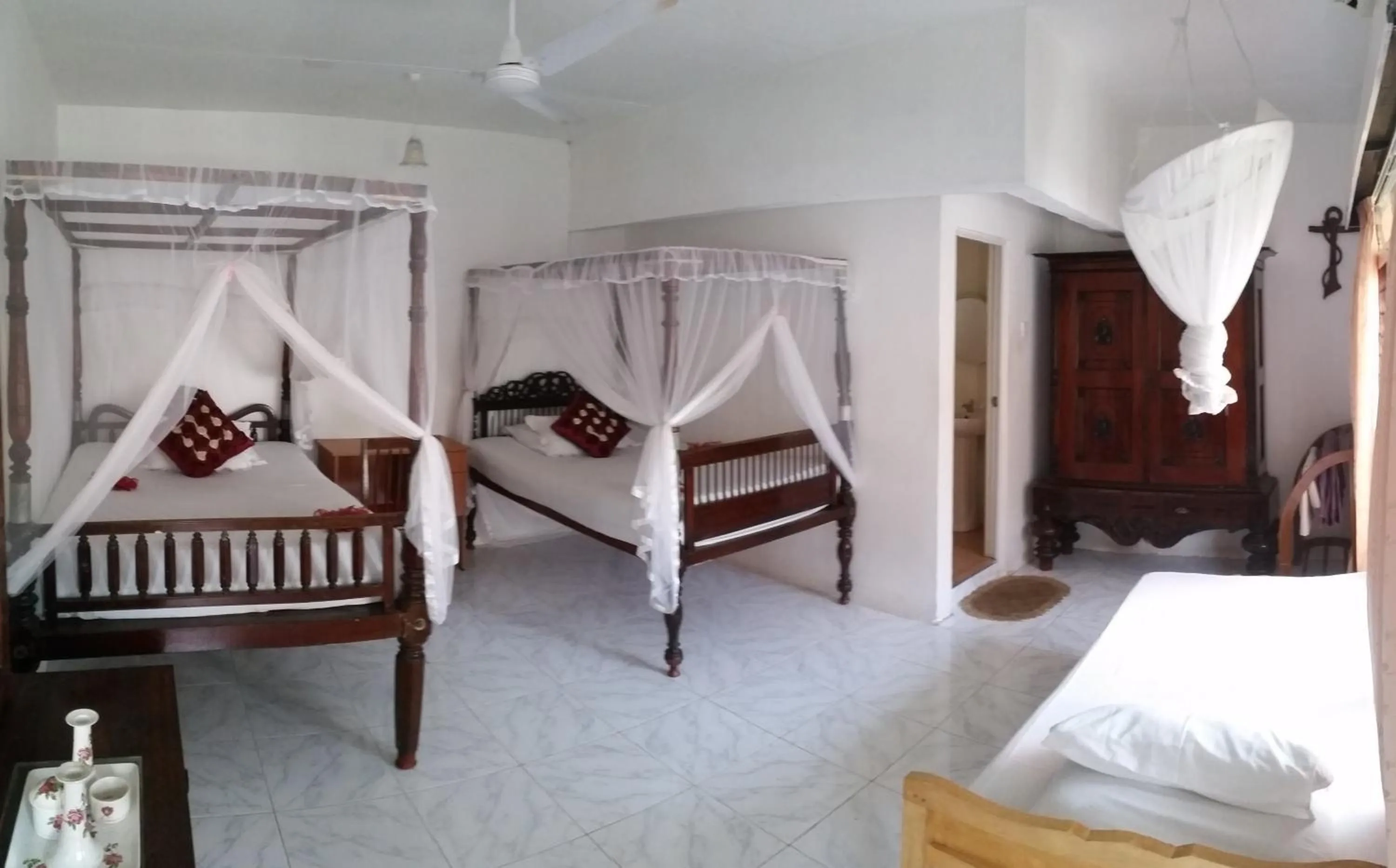 Bed in Wijenayake's - Beach Haven Guest House - Galle Fort