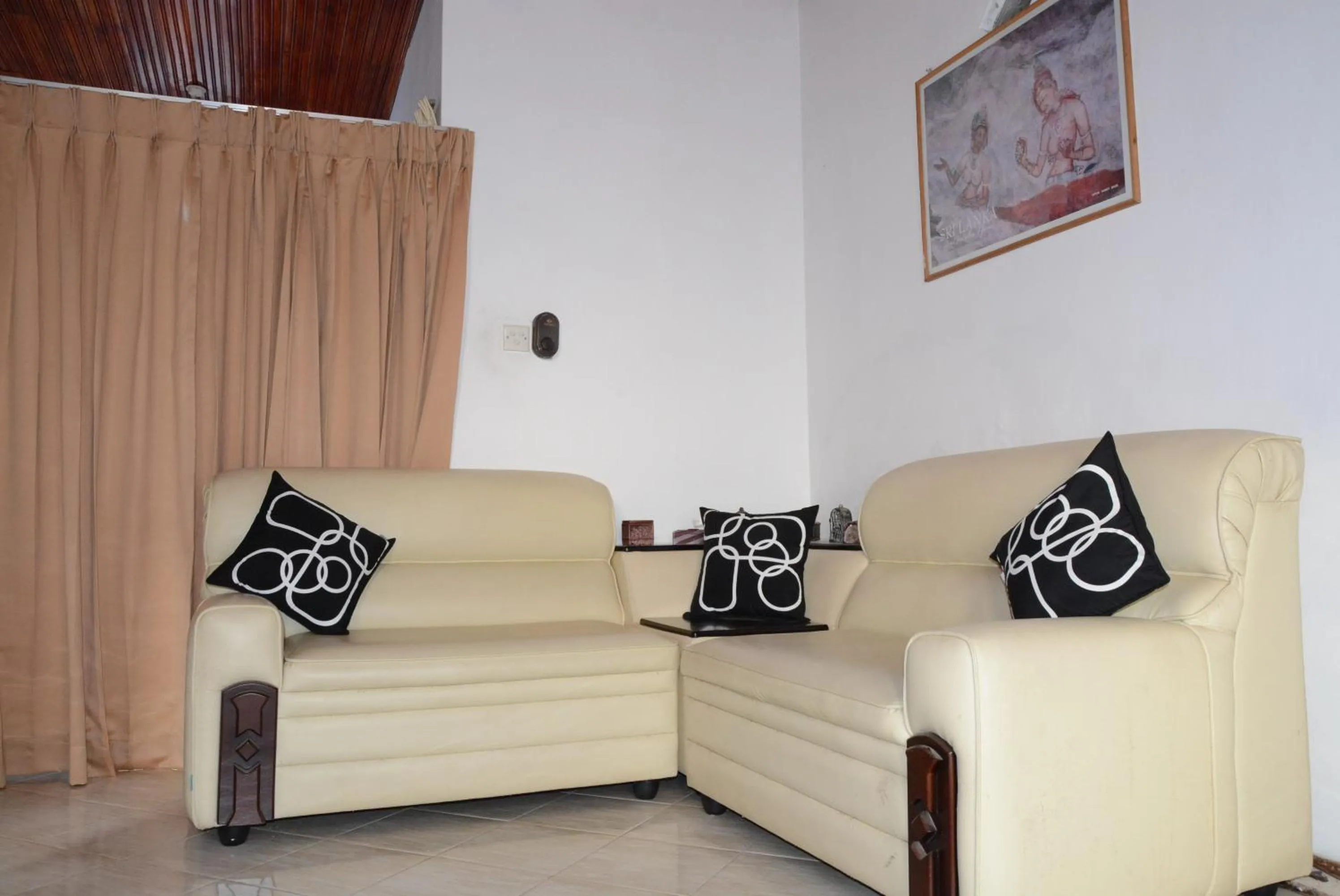 Seating area in Hotel Thilon