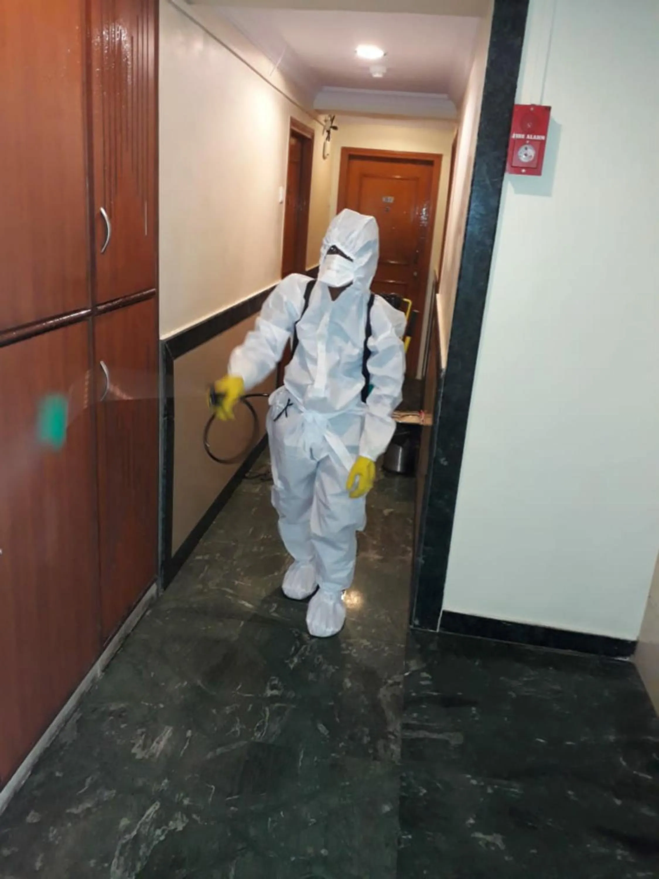 room service in Hotel Lucky Bandra