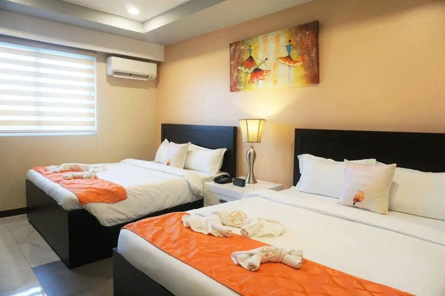 Deluxe Queen Room in AMORE HOTEL MANILA Deluxe Queen Room in AMORE HOTEL MANILA